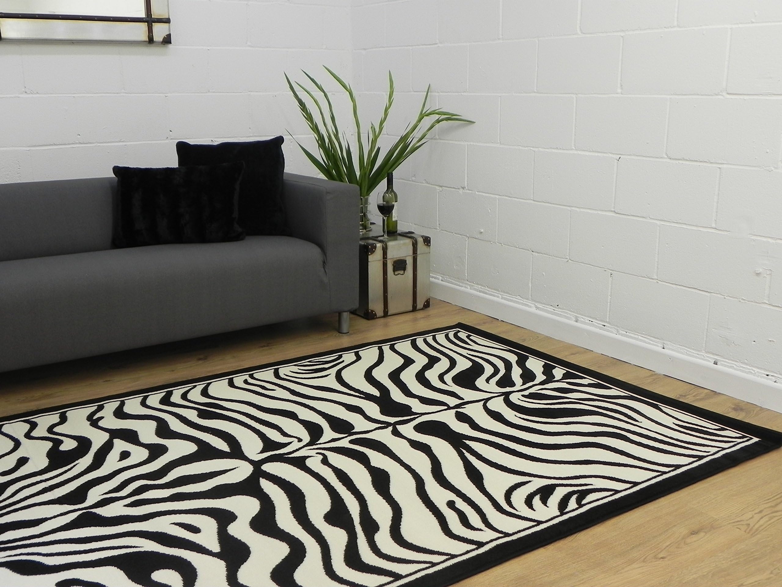 SERENECASA New Black and White Zebra Pattern Rugs and Runners