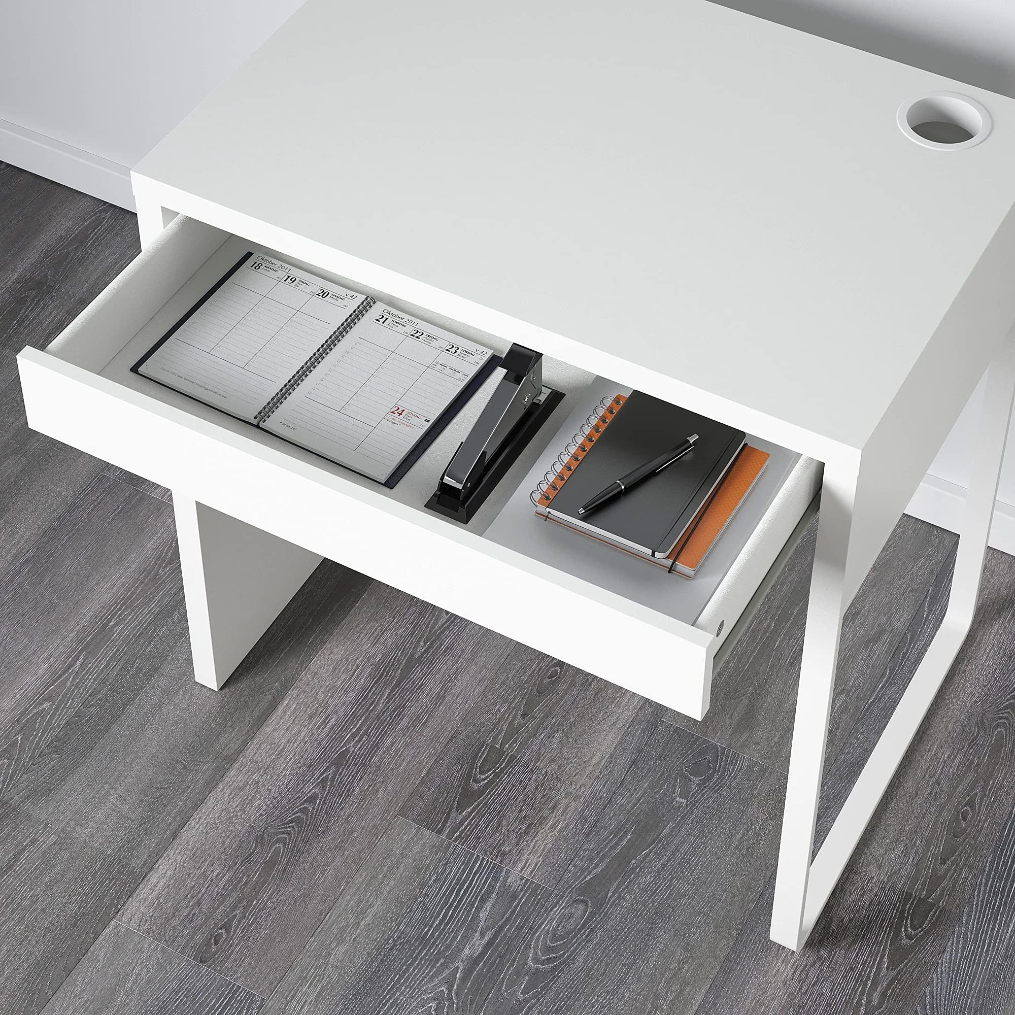 MICKE Desk, 73X50 cm [white]