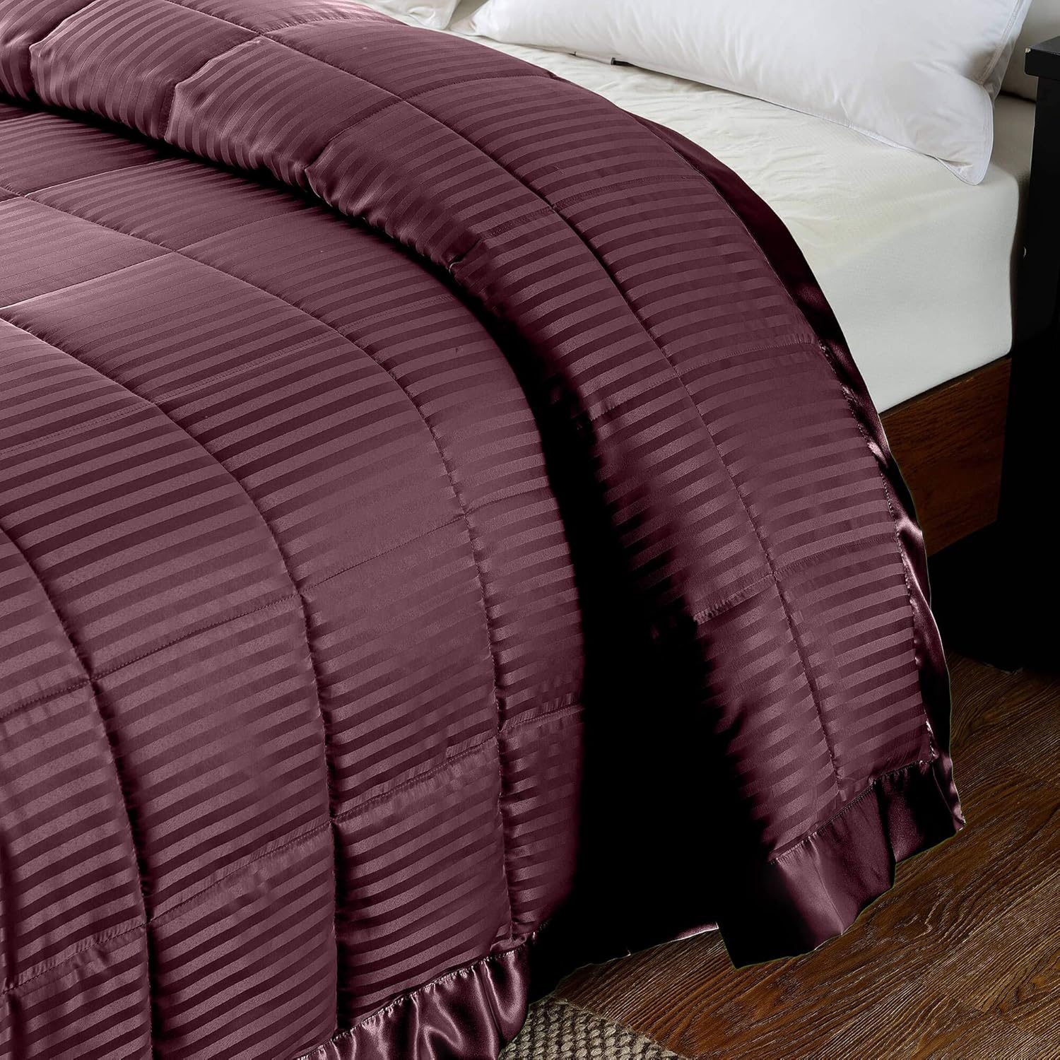 downluxe Lightweight Queen Down Alternative Blanket with Satin Trim, Pink, 90 X 90 Inch: Home & Kitchen