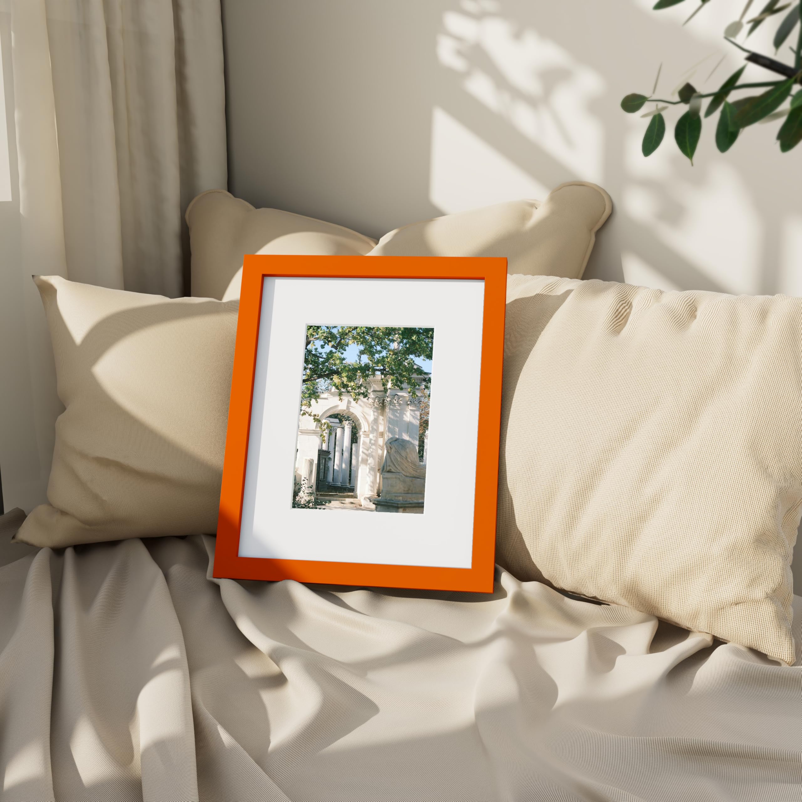 Vittanly 8x10 Picture Frame, Display Pictures 5x7