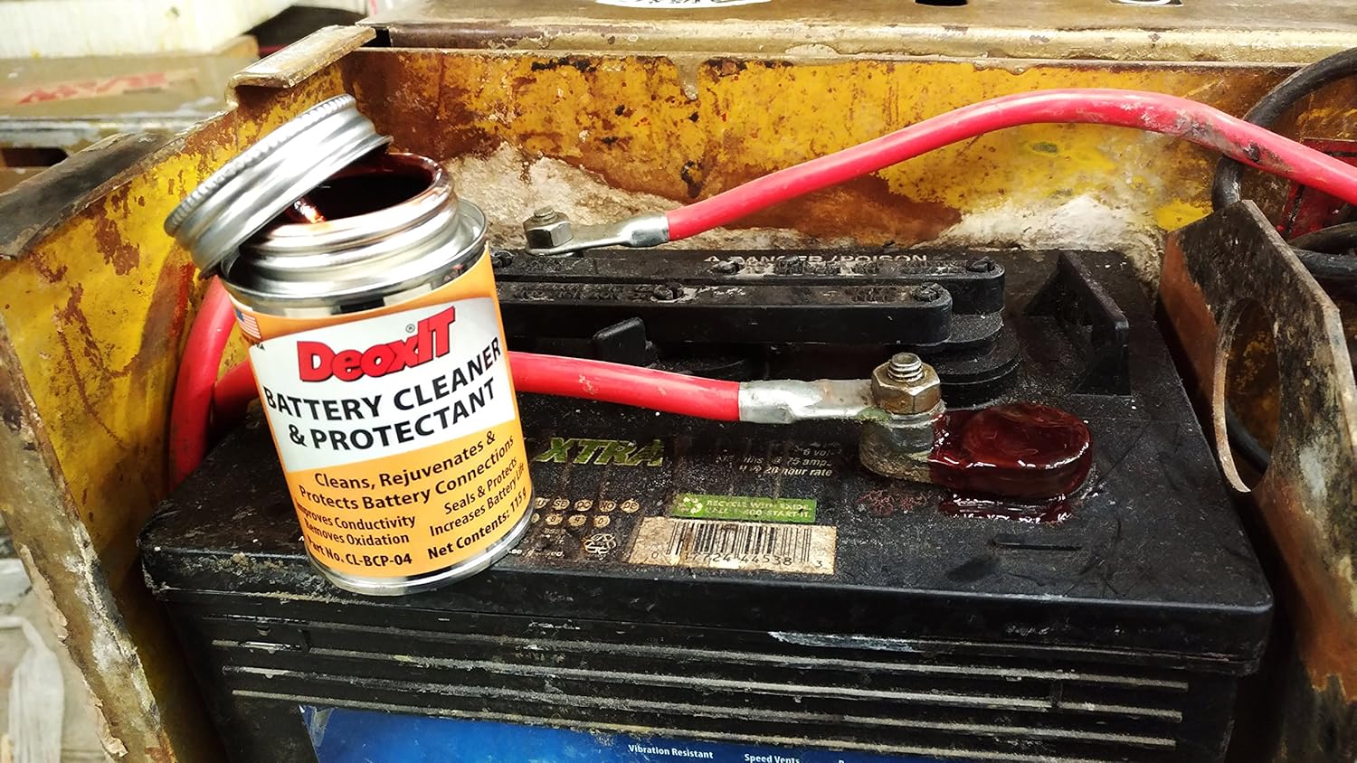 Caig DeoxIT Battery Cleaner & Protectant with Brush Lid, 118 g (CL-BCP-04): Automotive