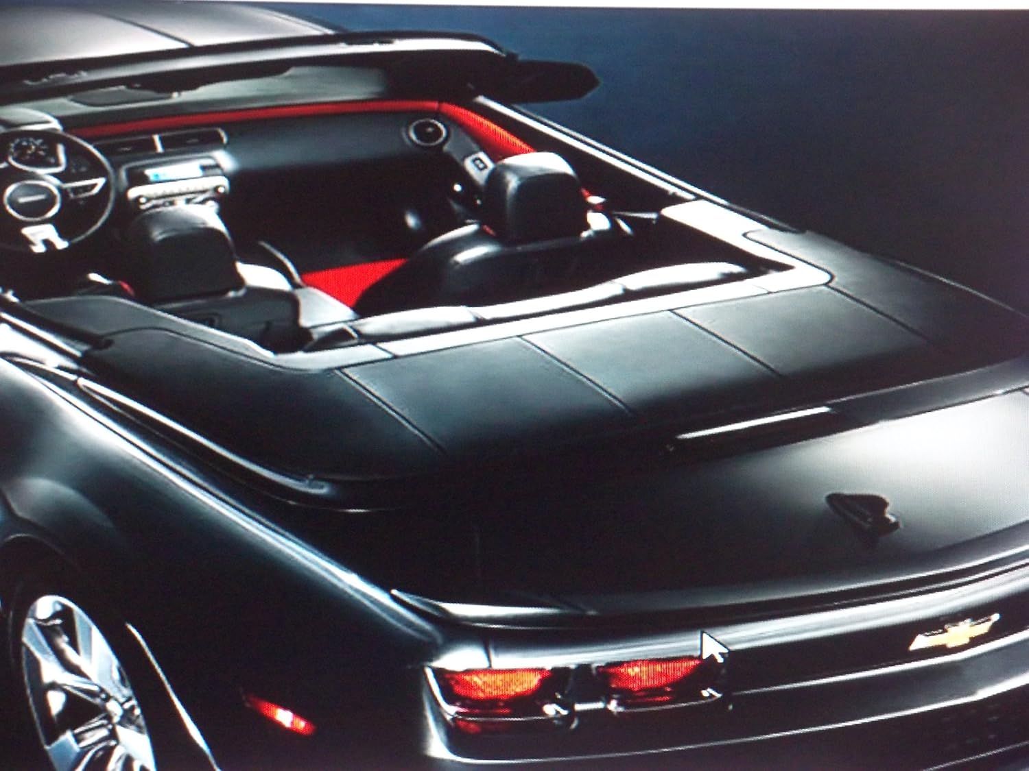 Amazon Com Genuine Gm Accessories 22804475 Tonneau Cover Automotive