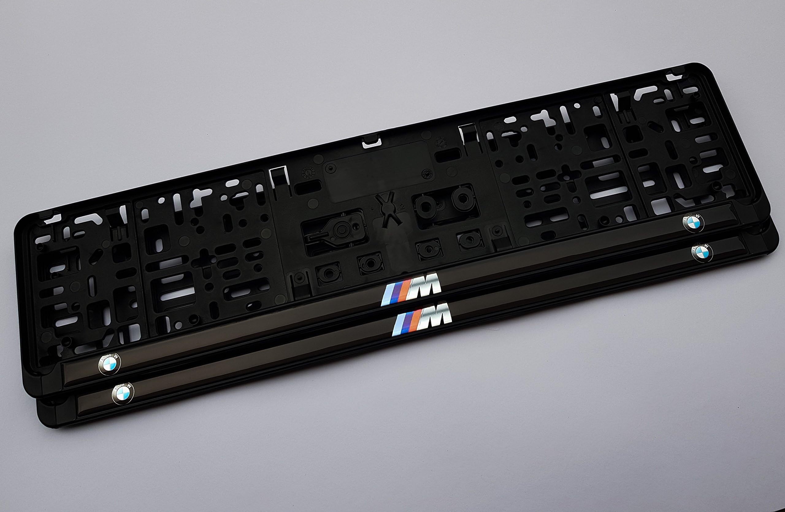 Cable Splitter License Plate Holder License Plate Holder with Chrome Text with 1x 2 mm High Resin Gel