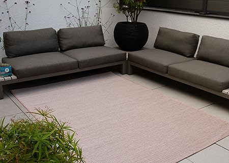 Visby Outdoor Rug Plastic For Patios Garden Waterproof Polypropylene In Rose Size 160x230 Cm 5 3 X7 6 Amazon Co Uk Kitchen Home