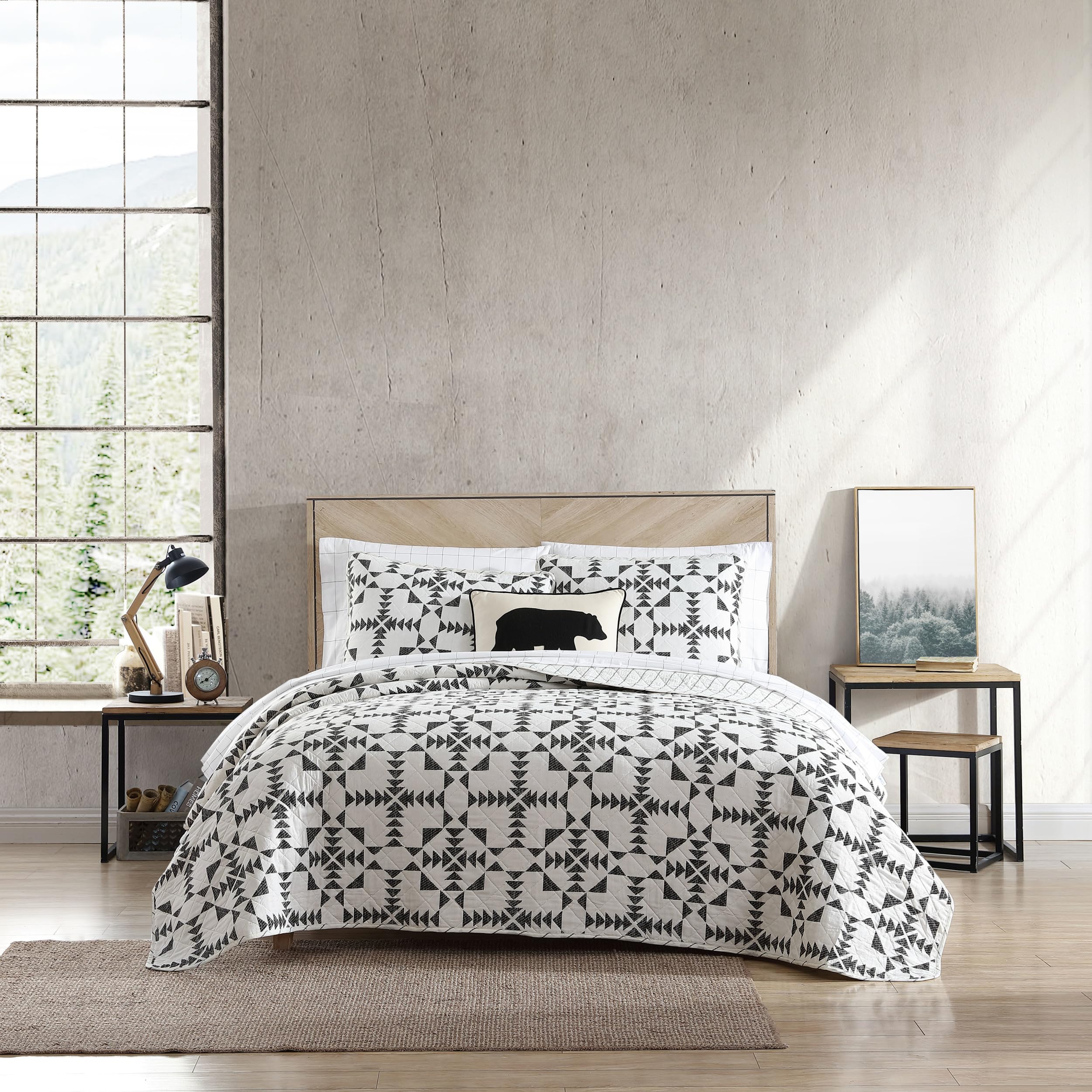 Photo 1 of Eddie Bauer - King Quilt Set, Reversible Cotton Bedding with Matching Shams, Lightweight Home Decor for All Seasons (Arrowhead Charcoal, King)
