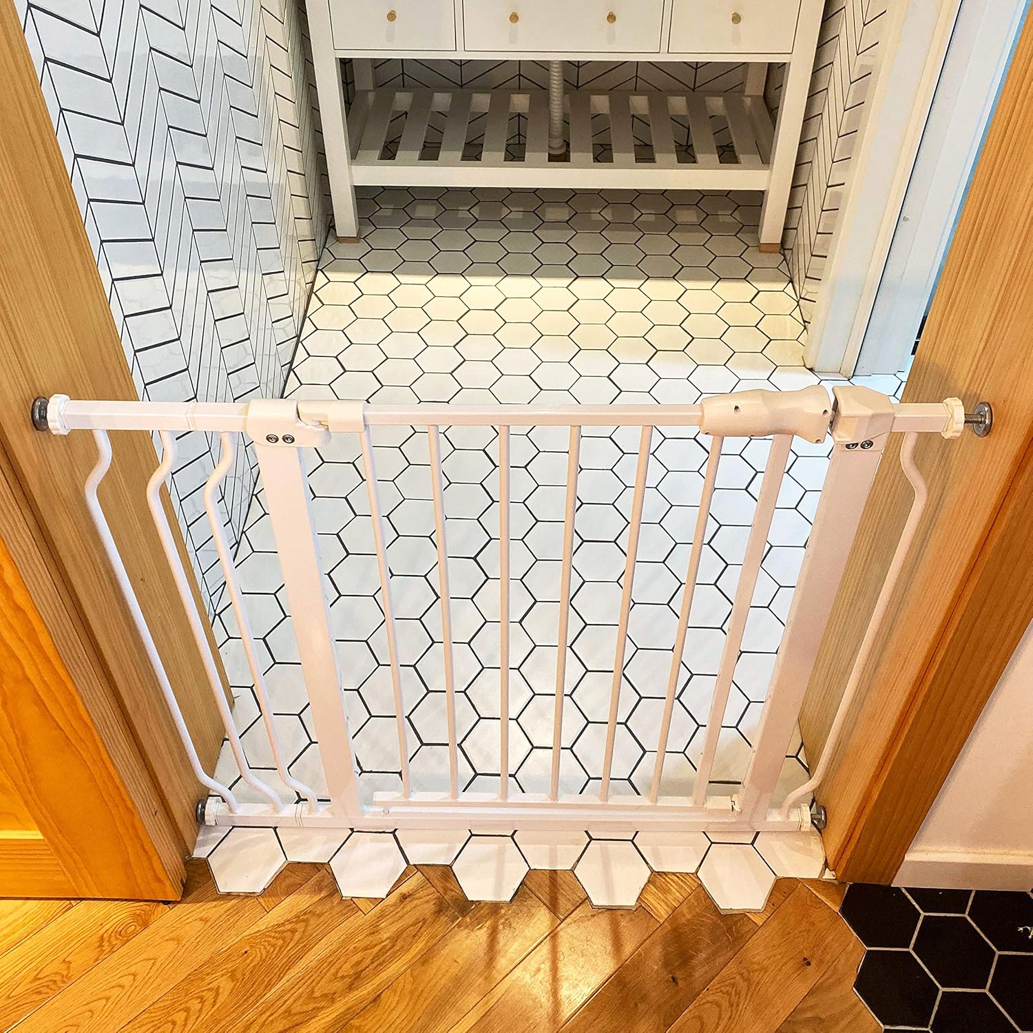 BalanceFrom Easy Walk-Thru Safety Gate for Doorways and Stairways with Auto-Close/Hold-Open Features, Multiple Sizes, White: Sports & Outdoors