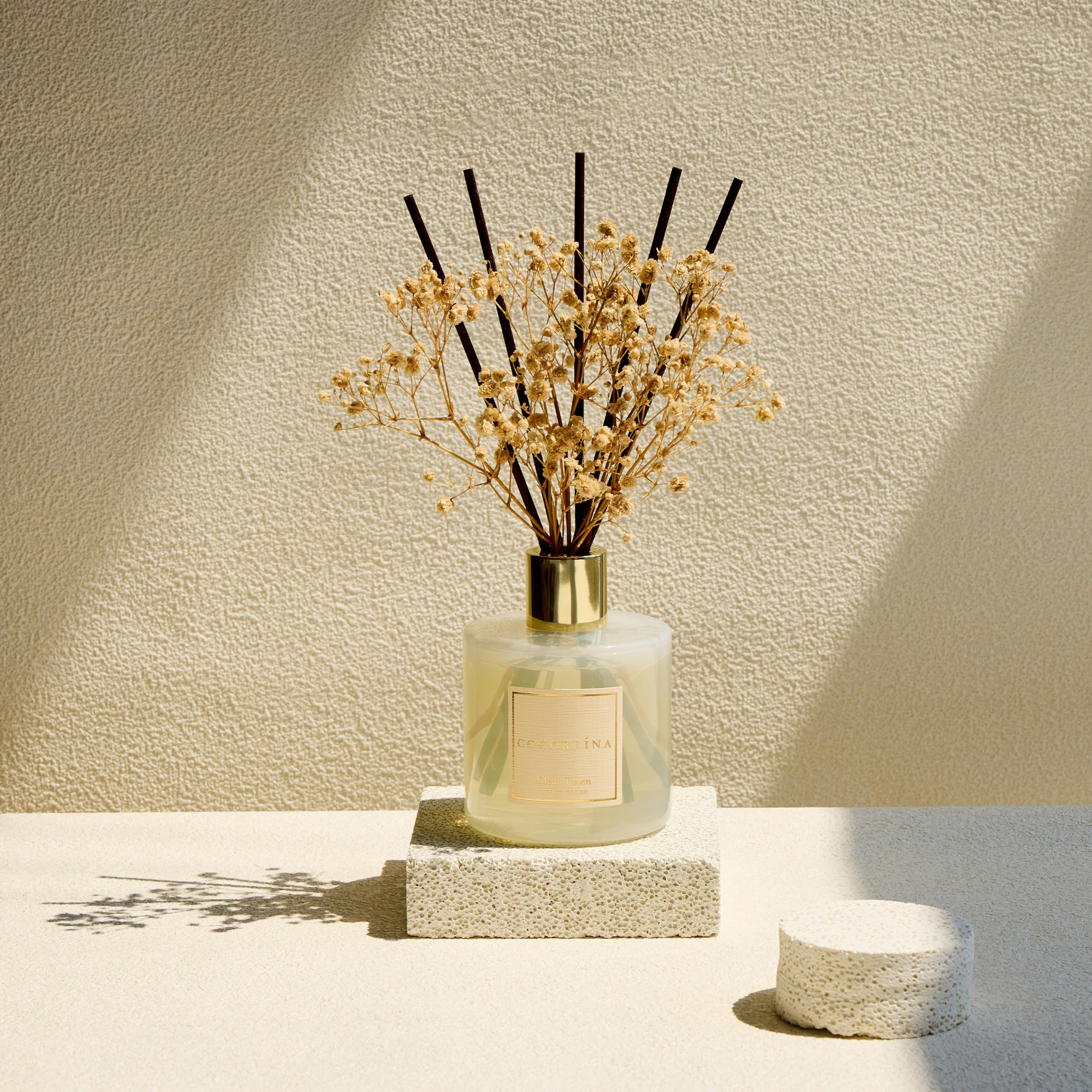 COCORRÍNA Raumduft Reed Diffuser mit 8 Duftstäbchen 200ml- Sauberes Leinen, Natürlich, Langanhaltend, Home Duft ätherisches Öl Reed Diffusor für Badezimmer Regal Dekoration 3