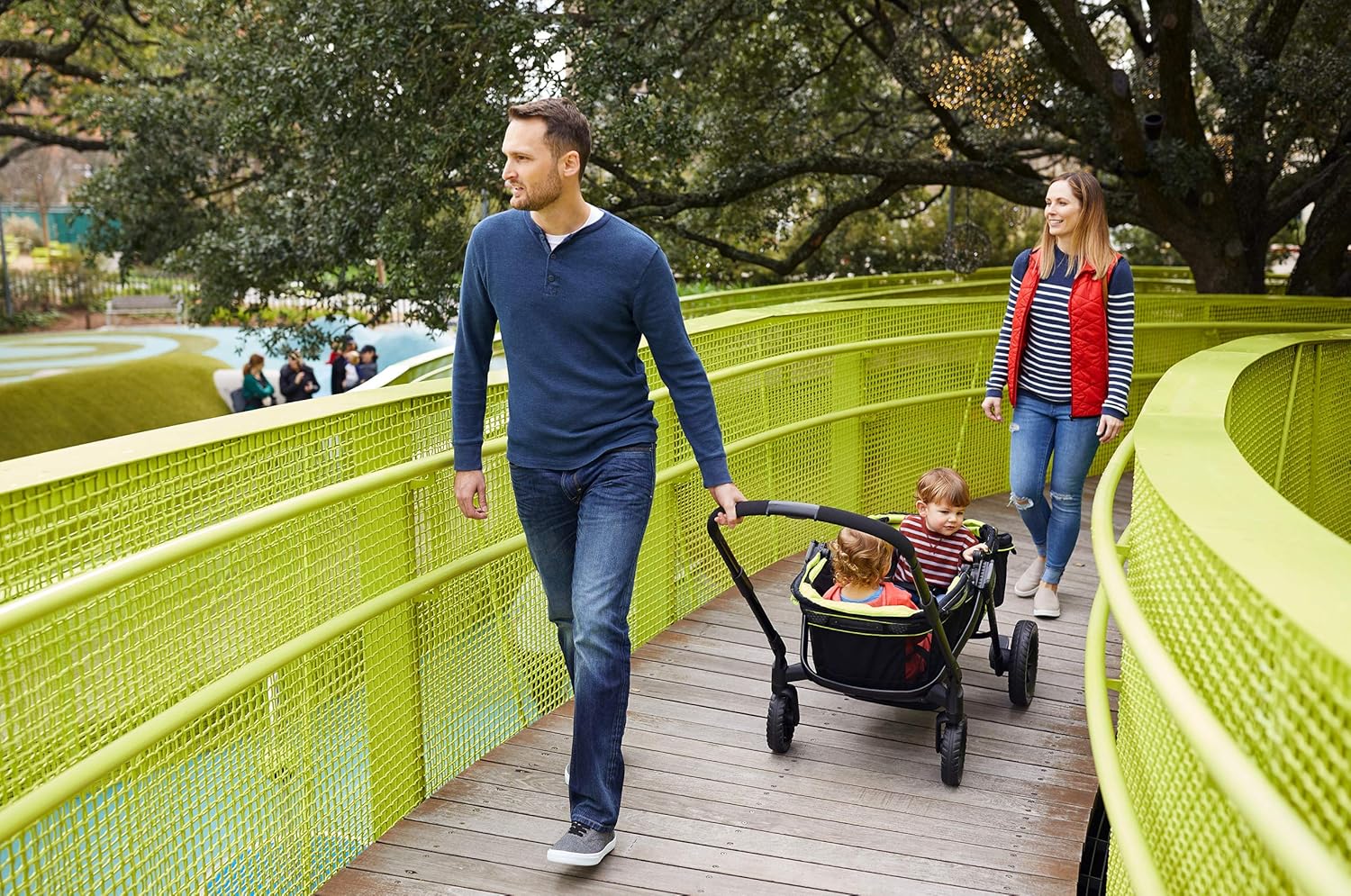 evenflo pivot xplore canada