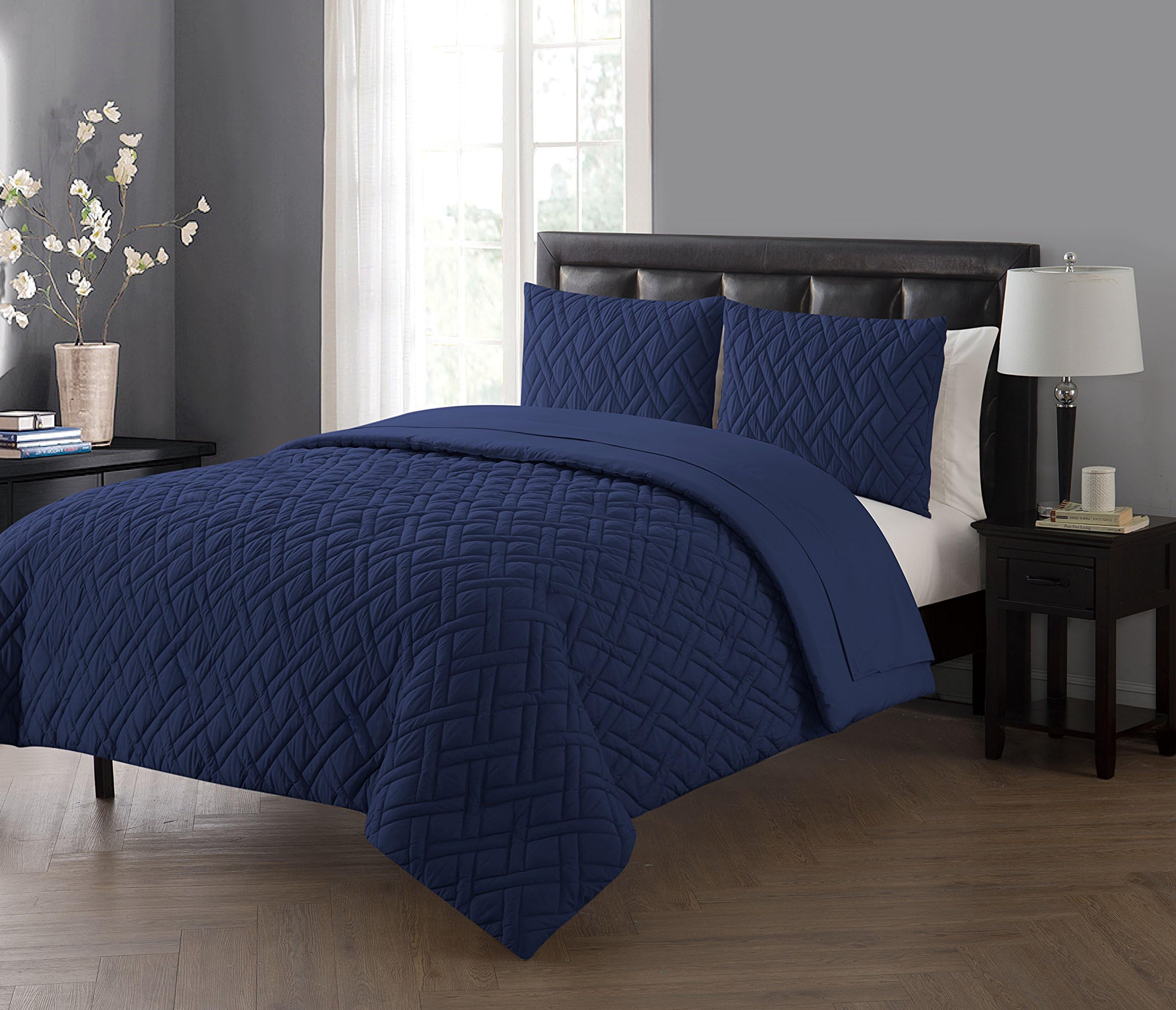VCNY Home Lattice 7 Piece Bed-In-A-Bag Comforter Set, King, Navy