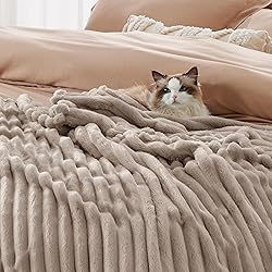 Bedsure Mocha Meringue Full Blanket for Couch