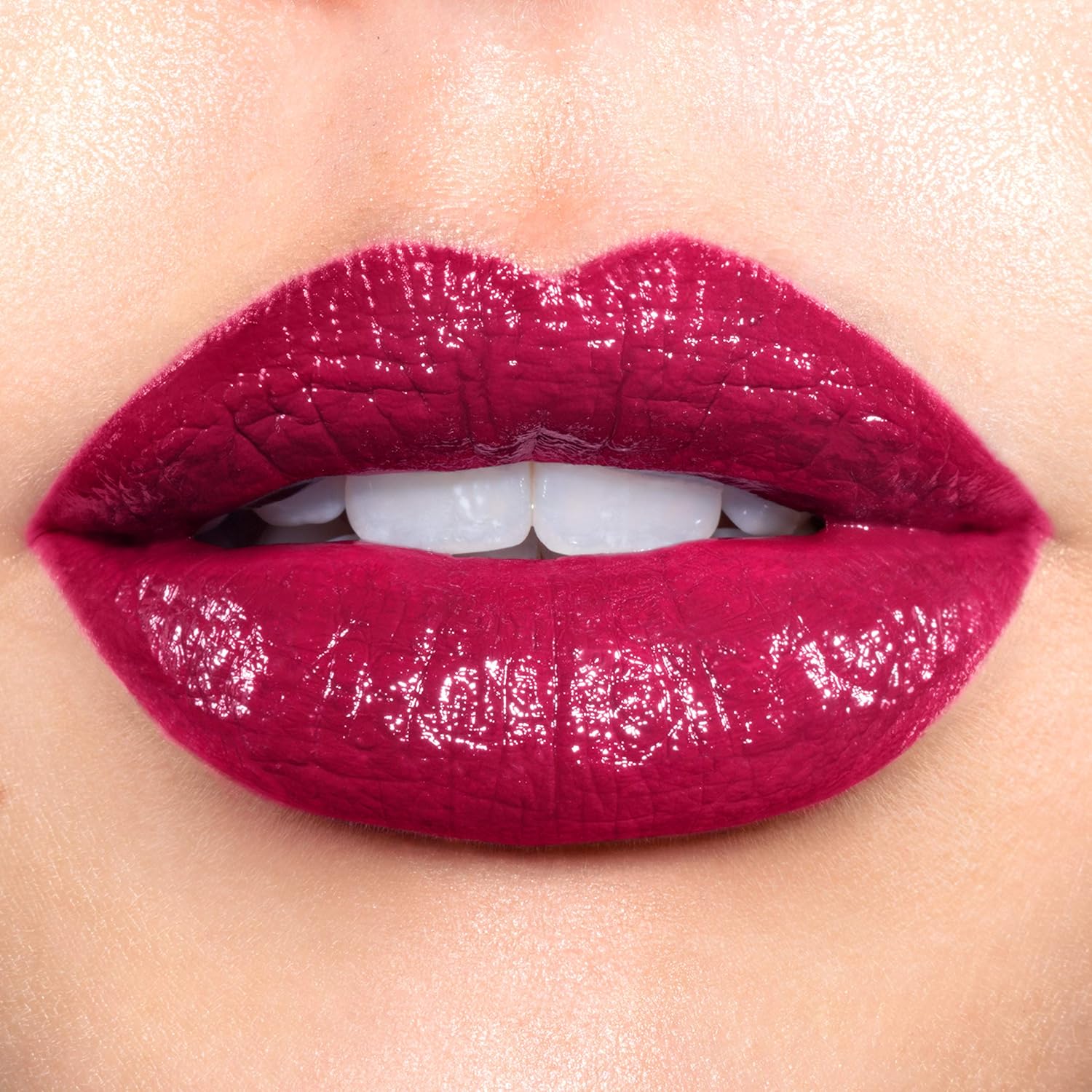 Revlon Super Lustrous Cherries In The Snow Lipstick, Red, 4.2 g (Pack of 1) - Image 3