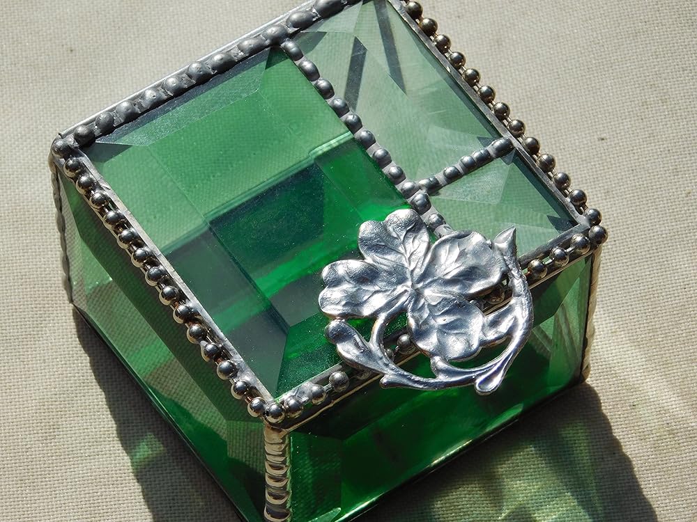 Stained Glass Emerald Green Beveled /Hand Beaded Jewelry Box, Shamrock Closure, Ring