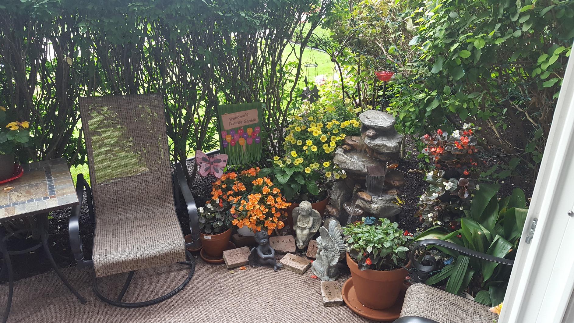 48/mo Finance Alpine Corporation WIN316 Water Floor Standing