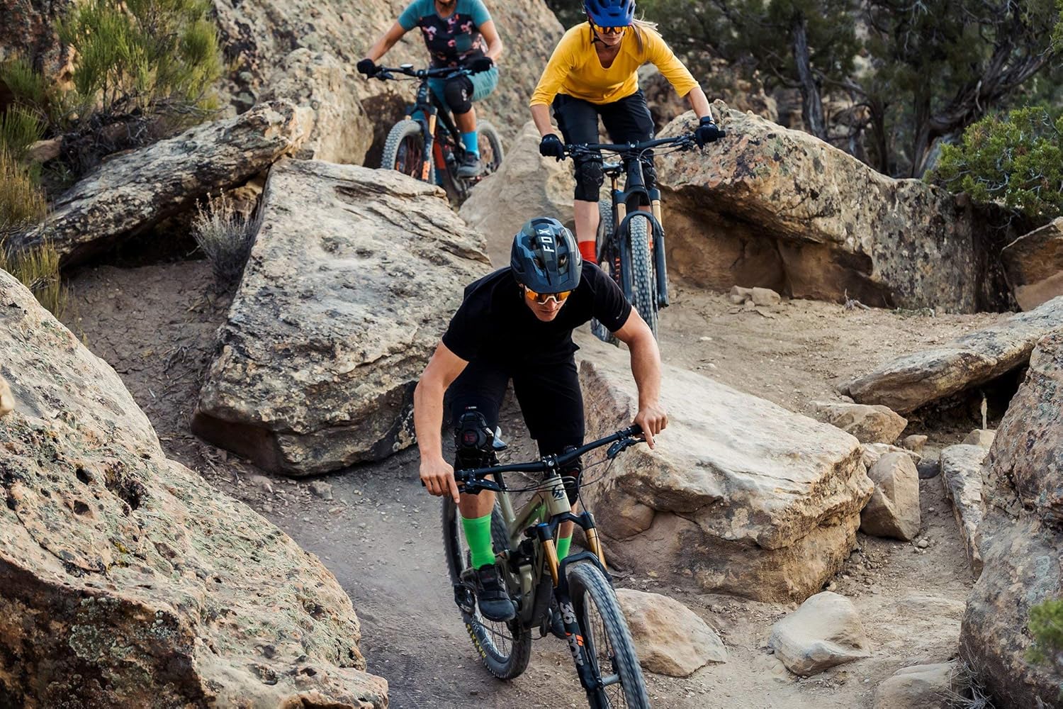 Swiftwick ASPIRE FOUR Trail Running, Cycling Crew Socks, Firm Compression Fit: Clothing