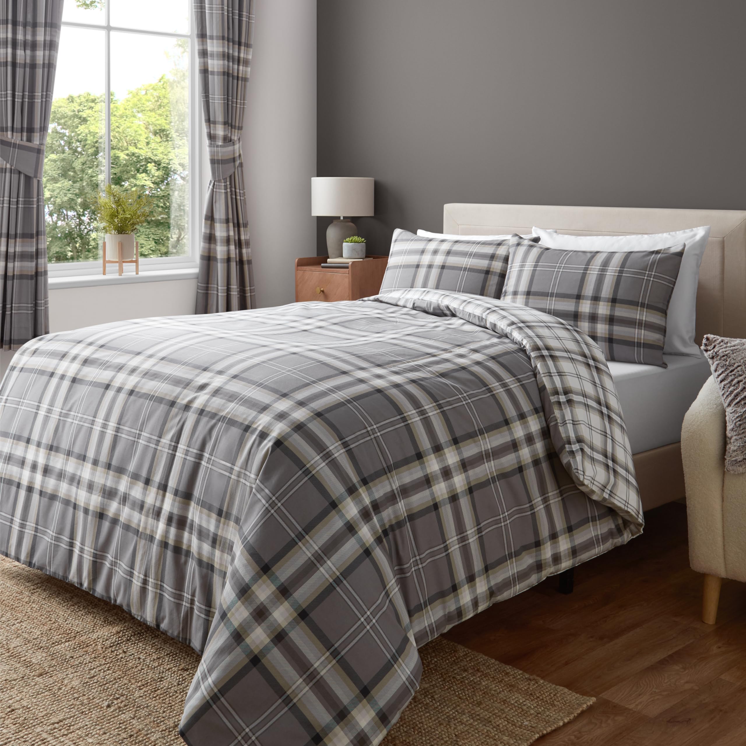 Catherine Lansfield Kelso Check Reversible King Duvet Cover Set with Pillowcases Charcoal Grey