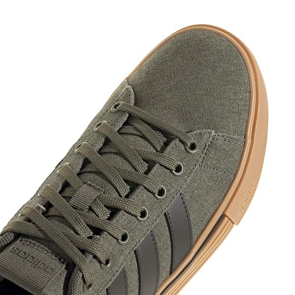 ADIDAS UNISEX-ADULT DAILY 4.0, OLIVE STRATA/SHADOW OLIVE/GUM, 4