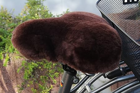 Schöner und komfortabler echt Lammfell Sattelbezug, Fahrradsattelbezug mit sehr guter Paßform, für Satteltypen wie Gelsattel,