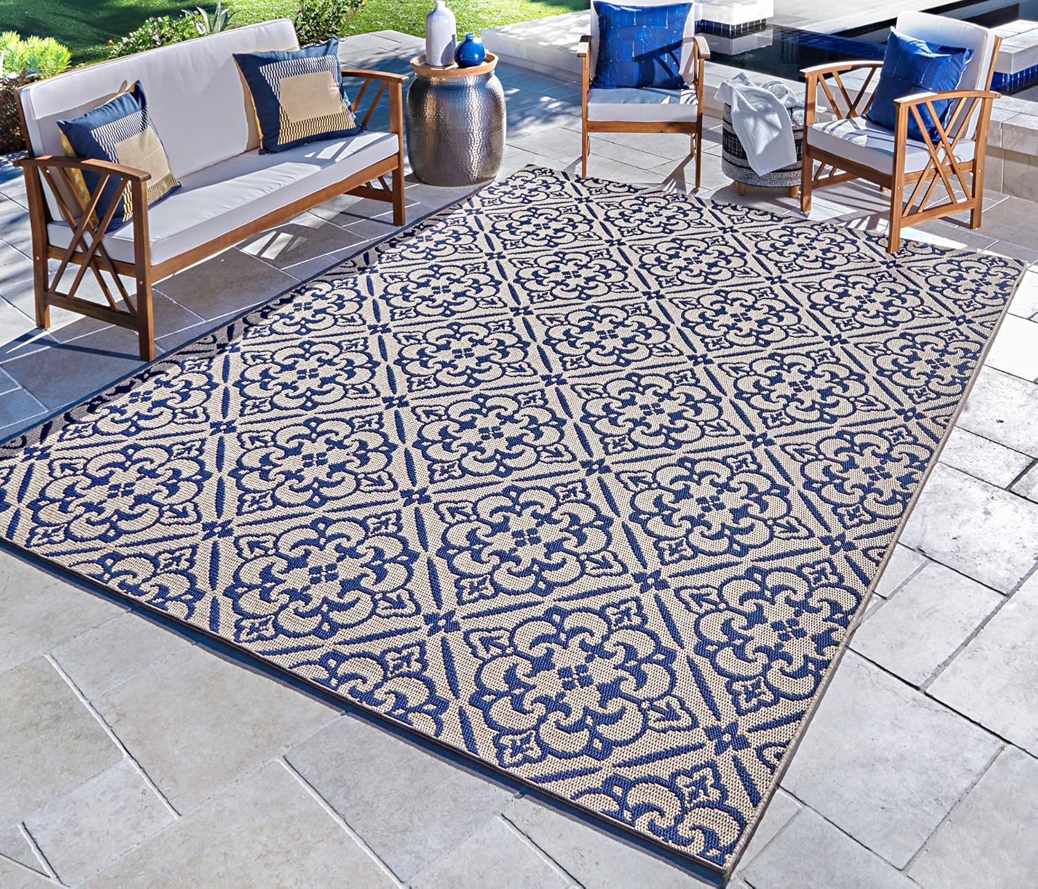 Gertmenian 22070 Neptune Outdoor Rug Classic Luxury Patio