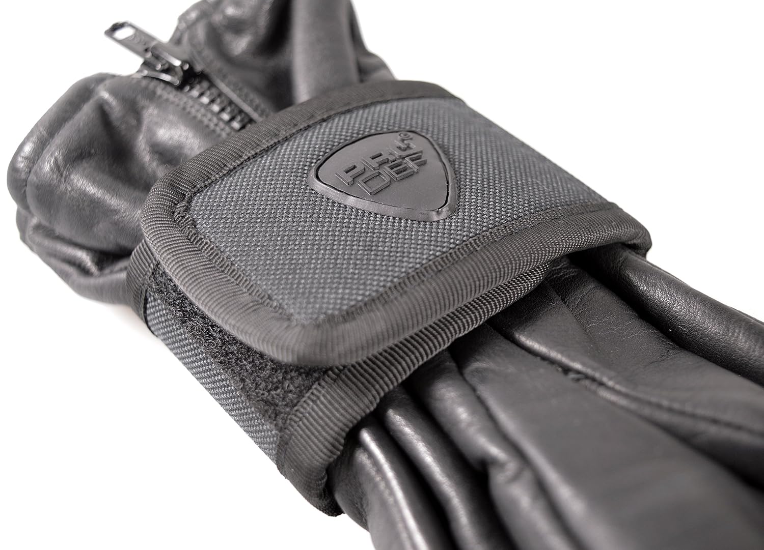 hookandloop & snapfastener for carrying gloves vertically upright