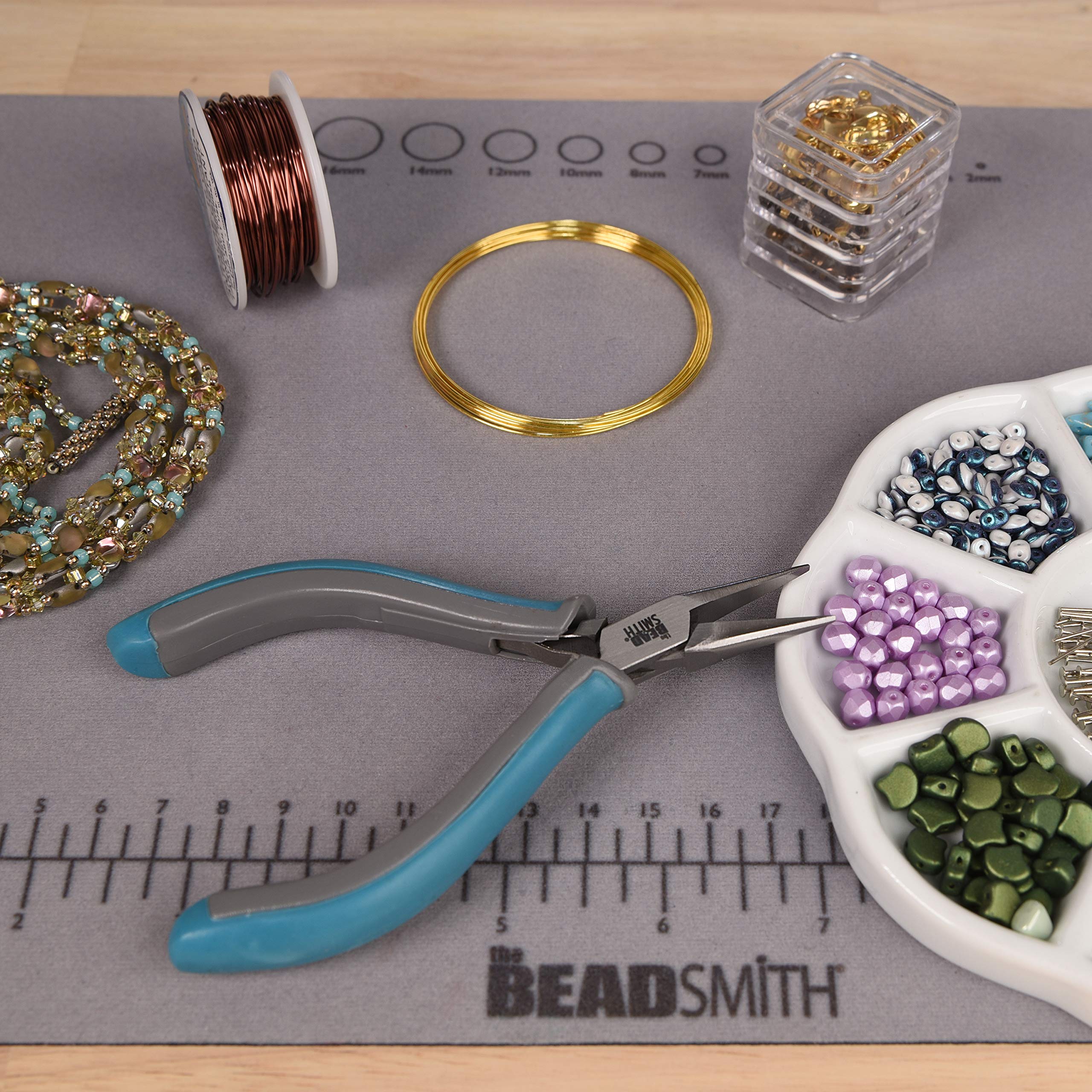 The Beadsmith Simply Modern Chain Nose Pliers, 4.5 inches (114mm) with polished steel head, PVC grip handles and double-leaf springs, tool for jewelry making