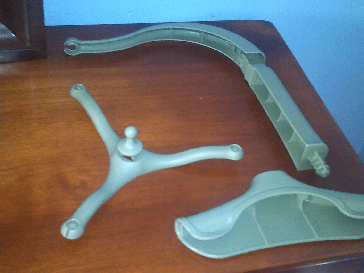 Amazon Com New Graco Pack N Play Replacement Mobile Sage Green Everything Else