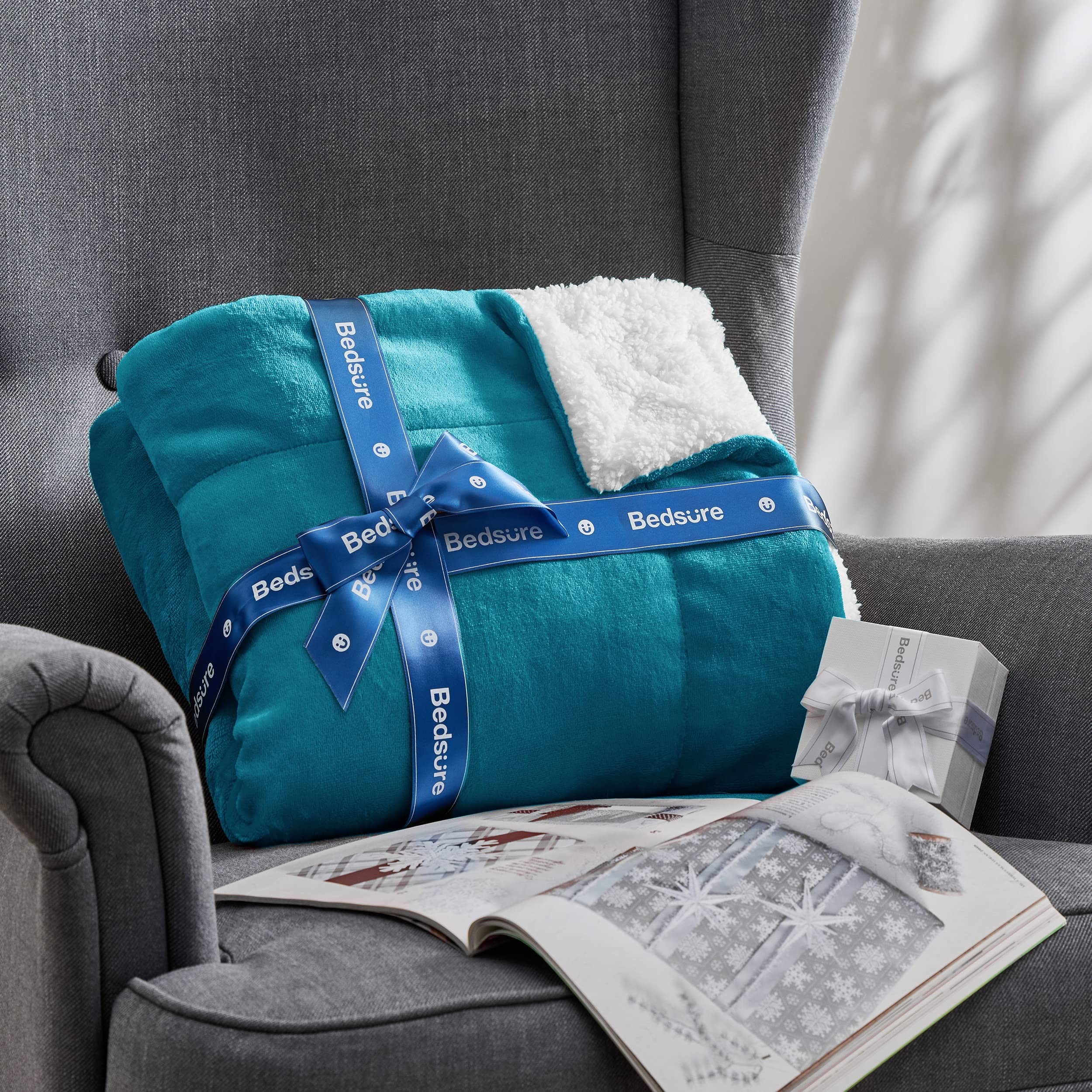 Bedsure GentleSoft Sherpa Fleece Throw Blanket for Couch - Thick and Warm, Soft Fuzzy Plush Throw Blanket for Winter, Teal, 50x60 Inches