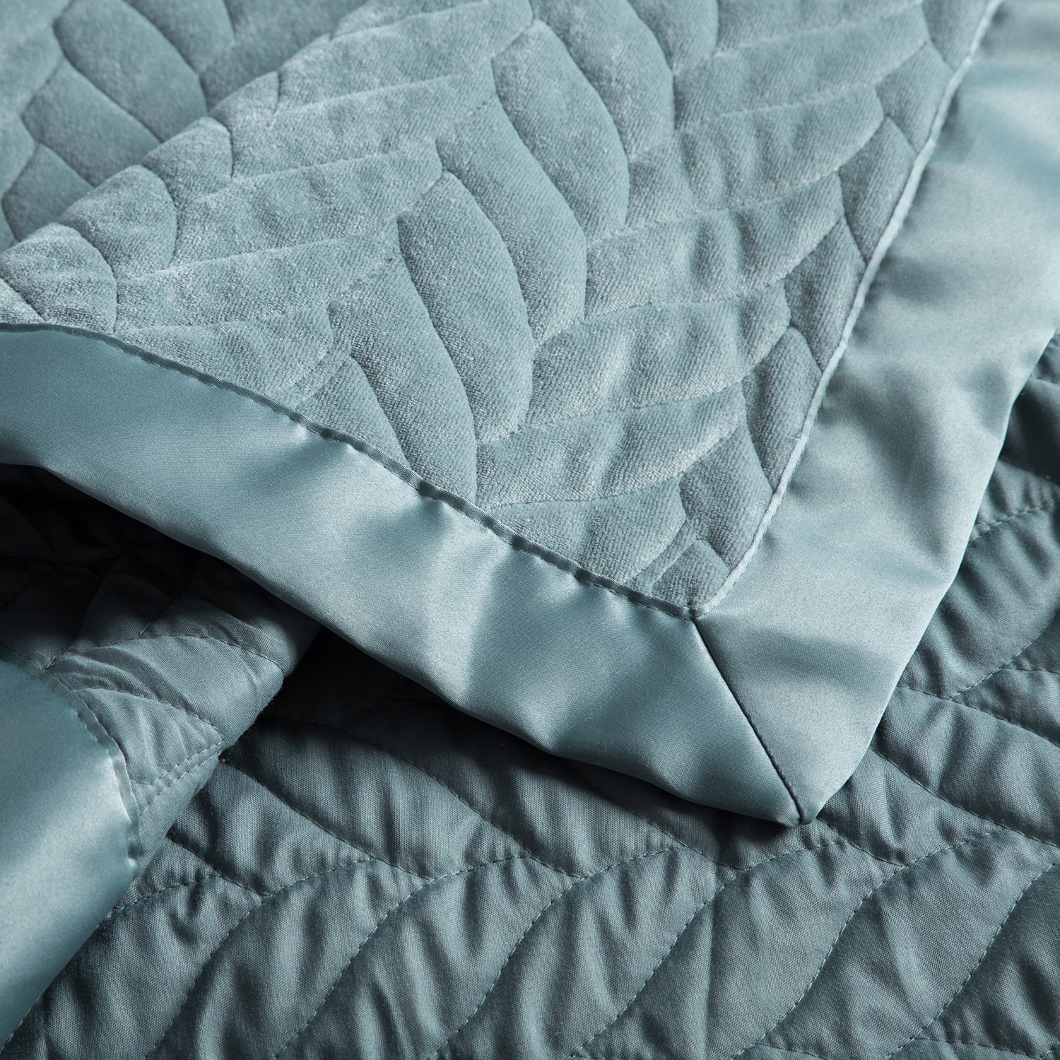 Velvet Quilt Set King(106\