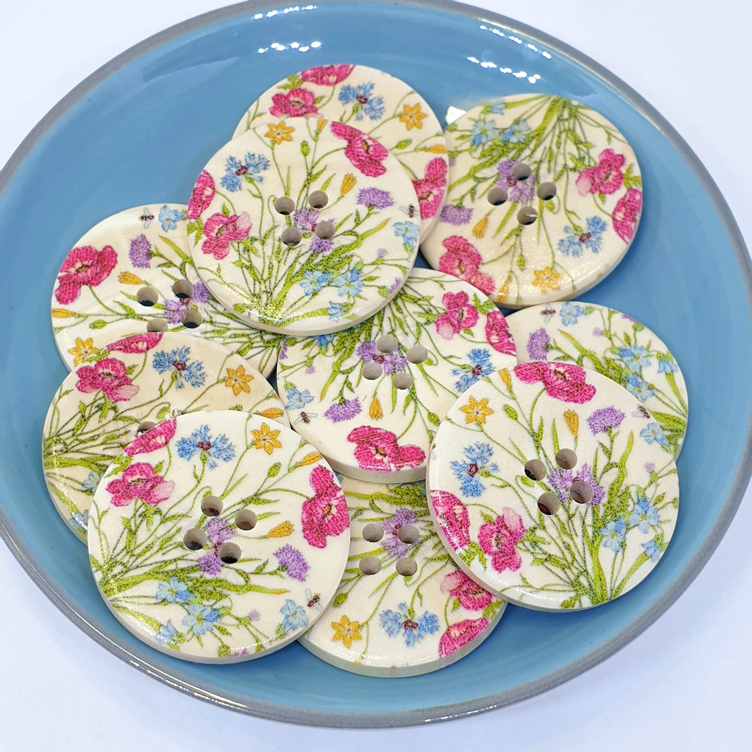 MajorCrafts® 16pcs 30mm Pink Yellow Blue Purple Flower Pattern 4 Holes Round Wood Large Sewing Buttons Needlework Arts and Crafts Embellishments