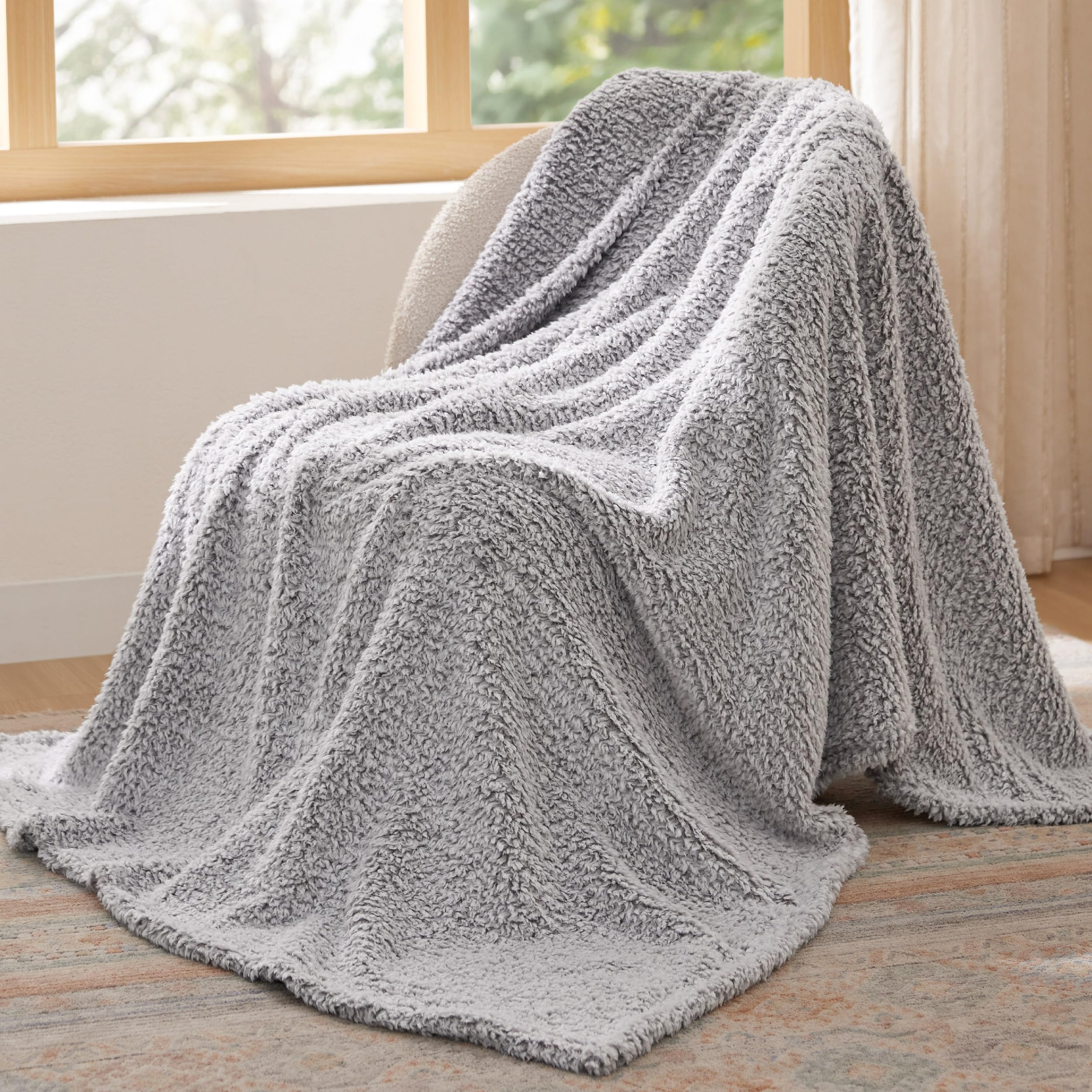 Bedsure Fleece Sherpa Throw Blanket - Super Soft, Cozy & Warm Fluffy Blanket for Sofa and Bed, Single, Light Grey, 130x150cm