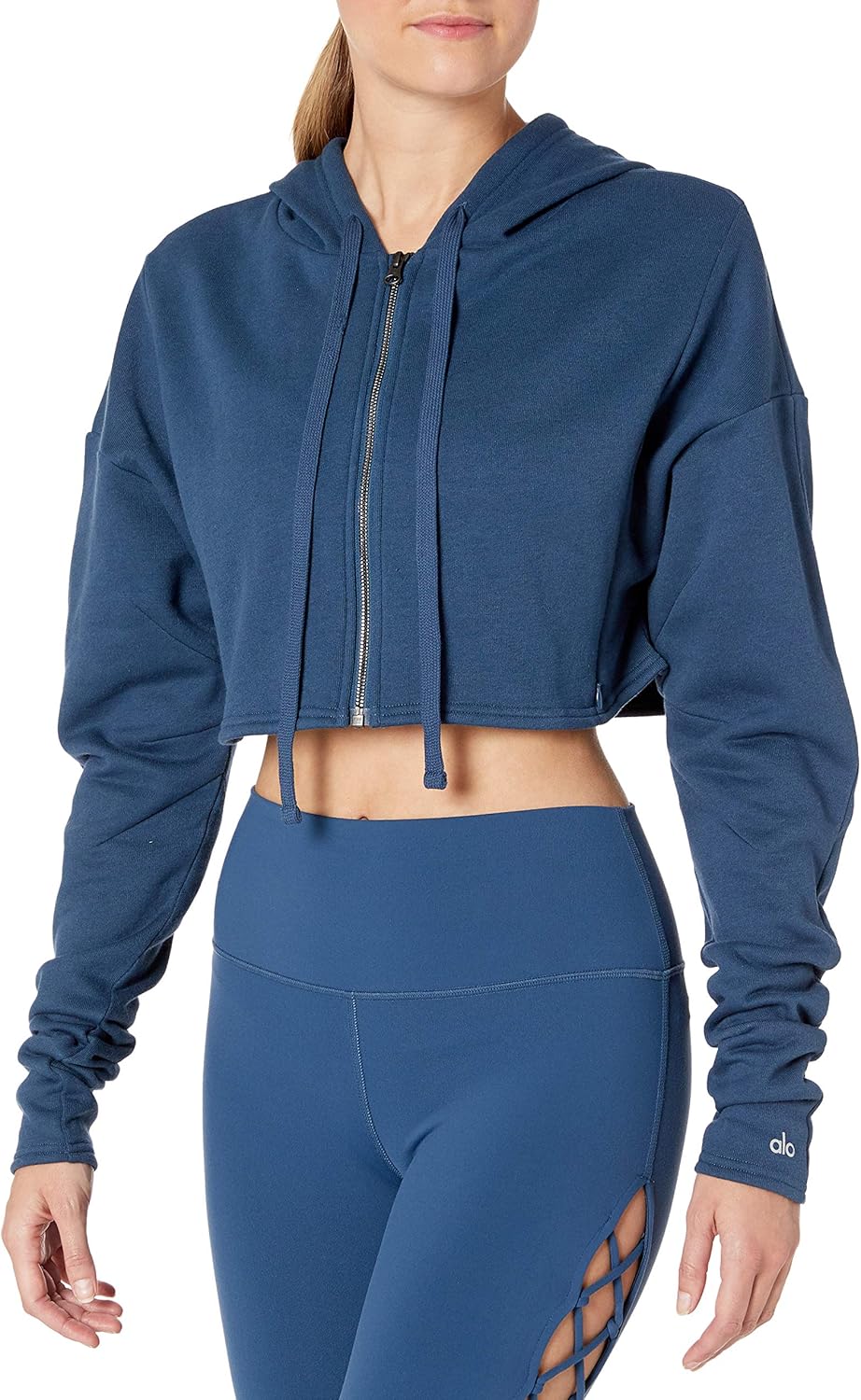 Alo Yoga Women's Cropped Sweatshirt at  Women’s Clothing store