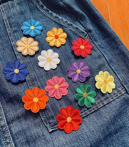 Amazon かわいい暮らしの雑貨屋さん 12枚セット フラワーアイロンワッペン 花１ アップリケ パッチ ステッカー モチーフ 刺繍 貼り付け 縫い付け 手作り 手芸diy 服 デコレーション かわいい 保育園 幼稚園 バッグ ワッペン アップリケ 通販
