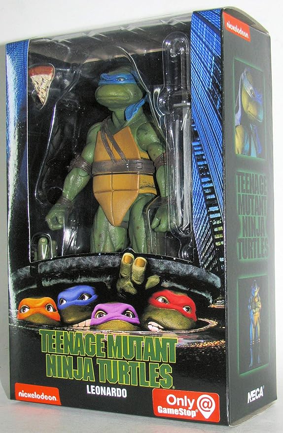 Amazon.com: NECA Reel Toys 2019 GameStop Exclusive - Figura ...