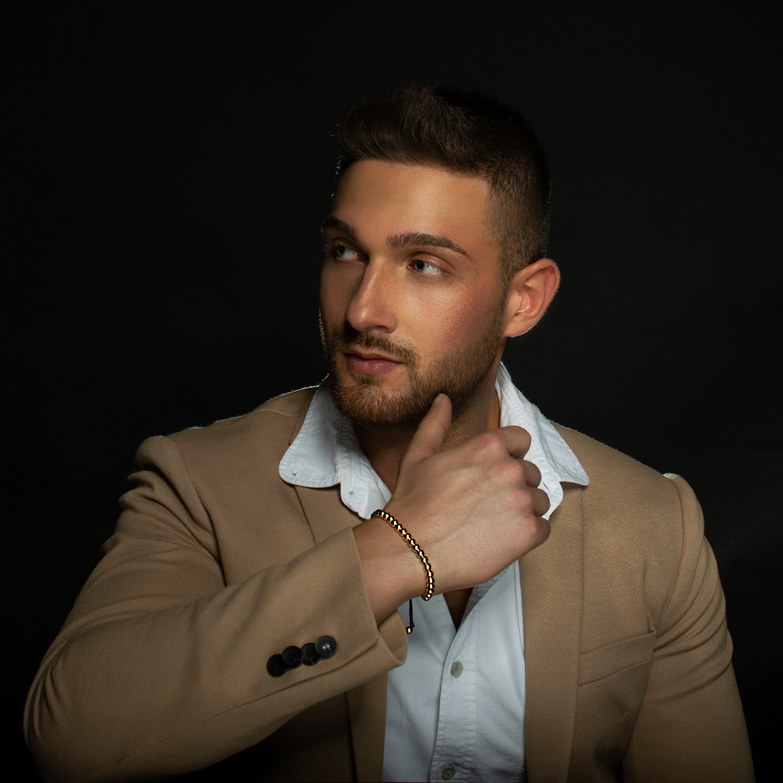 NAMANA Freundschafts-Armband mit Metall-Beads Unisex Perlenarmband mit verstellbarer schwarzer Schnur, für Sie und Ihn (Gold, Edelstahl)