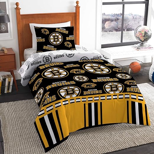 Amazon Com Official Bostonbruins Bed In Bag Set Twin Home Kitchen