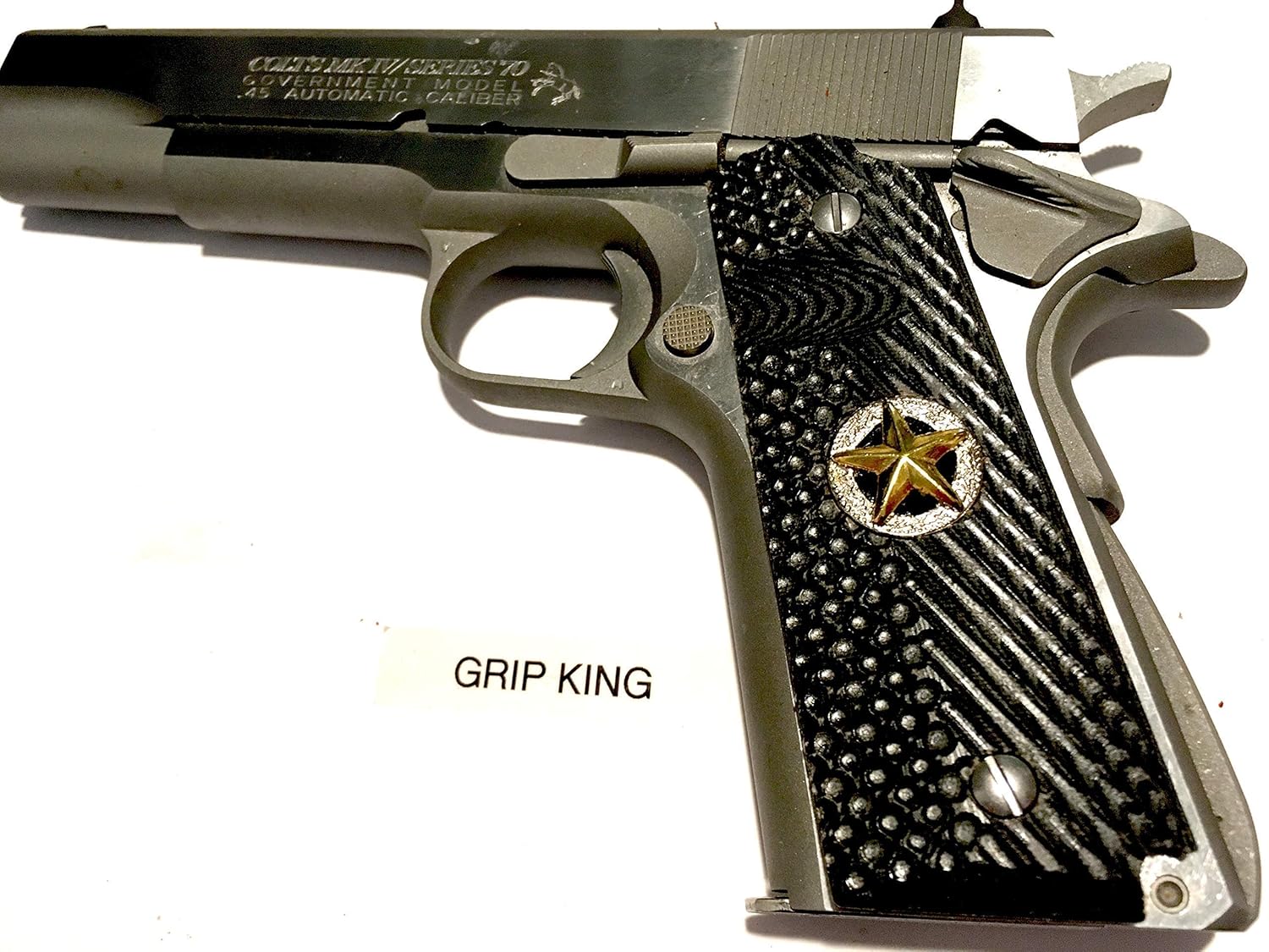 Grips GOLD RAMPANT HORSE MEDALLIONS. FITS FULL SIZE COLT GOVERNMENT & COMMANDER GRIP KING 1911