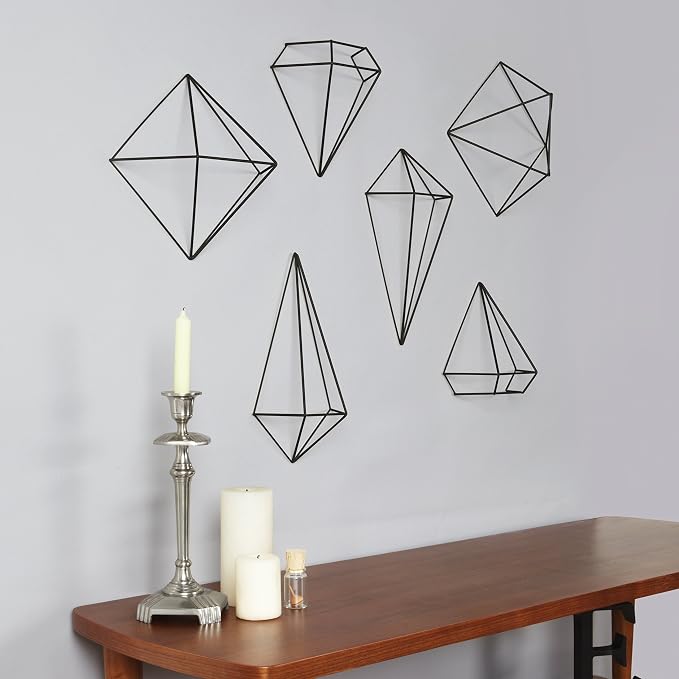 Amazon De Umbra Prisma Geometrische Wanddekoration Deko Zum Aufhangen An Wand Und Decke Oder Als