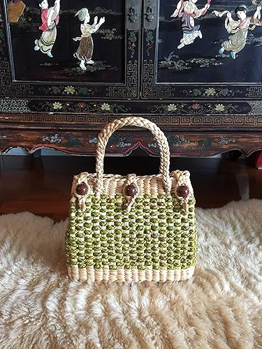 small straw tote