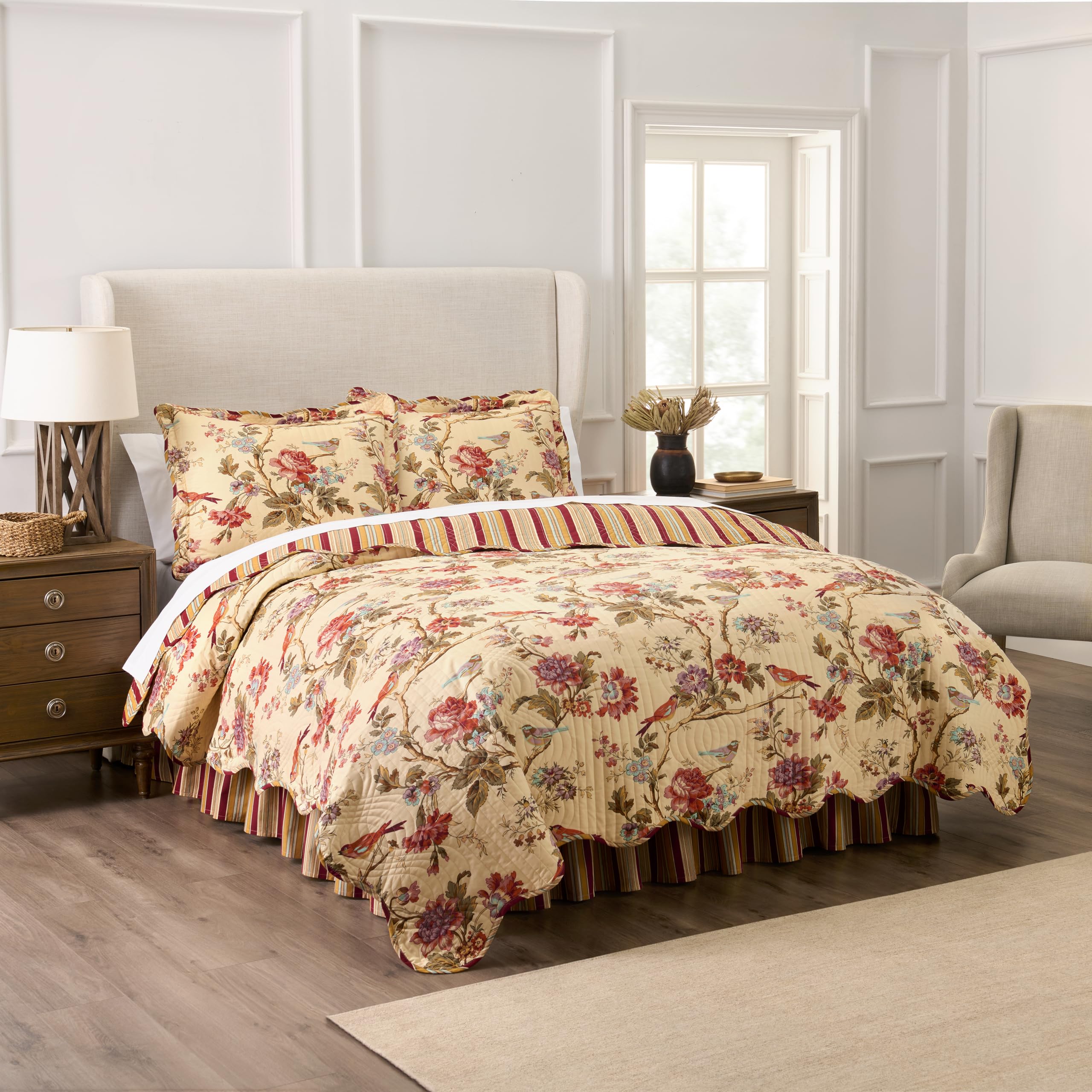 Waverly Charleston Chirp Modern Farmhouse Floral 4-Piece Reversible Quilt Bedspread Set, King, Papaya