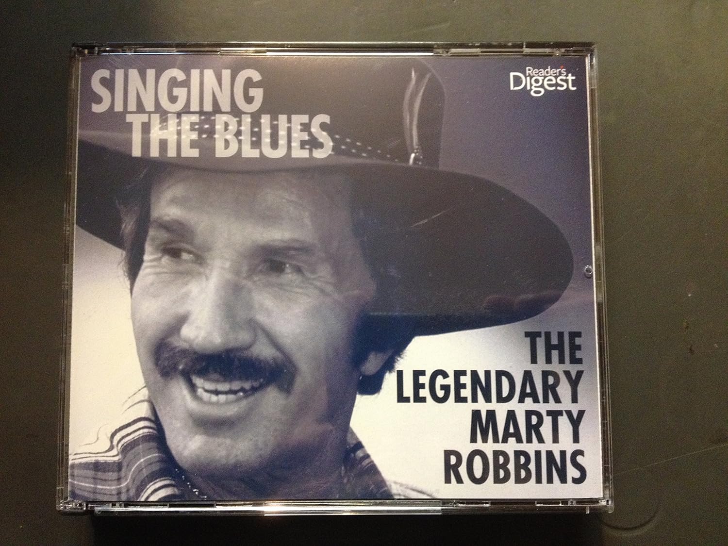  Singing the Blues the Legendary Marty Robbins 4 Cd Box Set Amazon