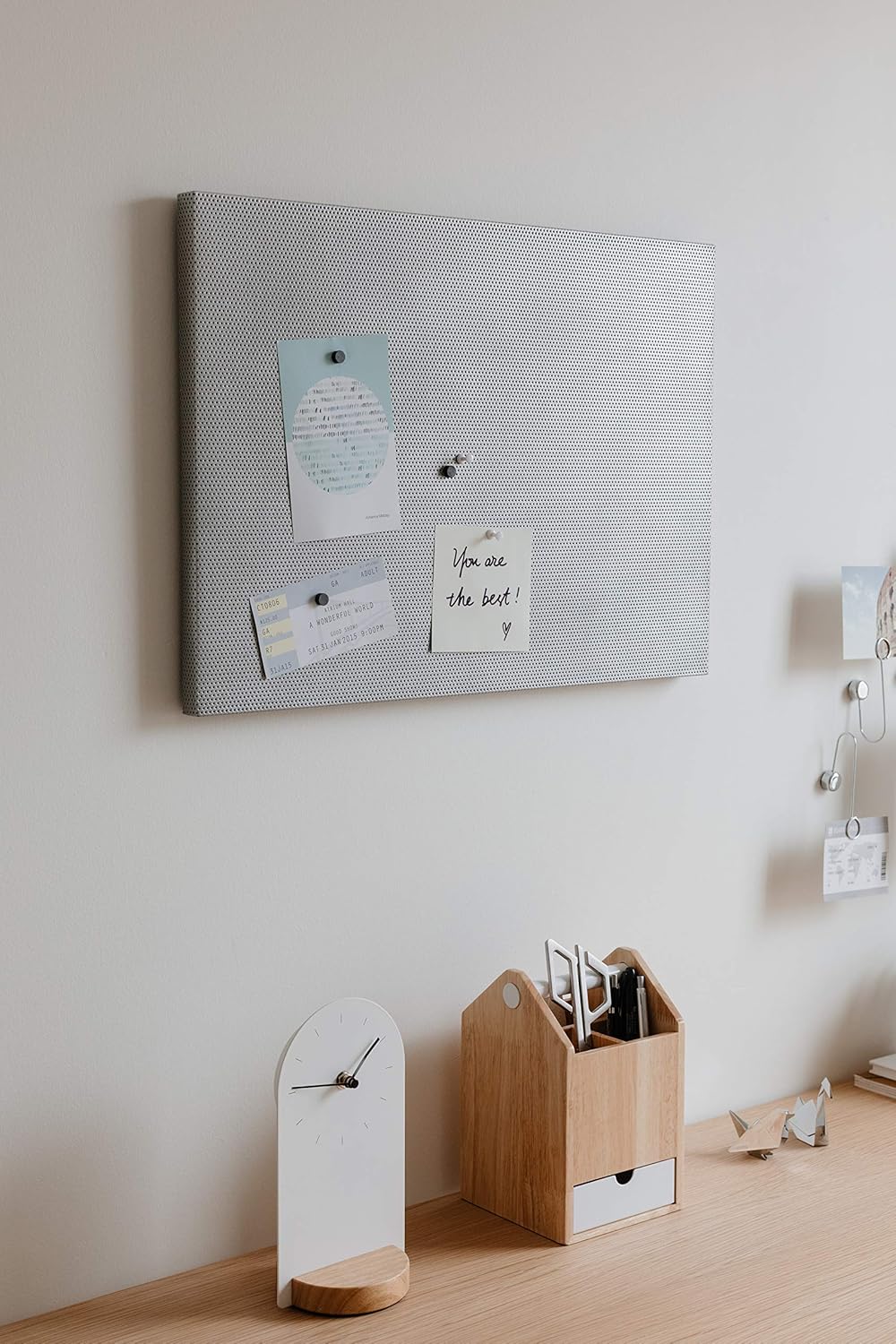 Umbra Bulletboard – Cork Board, Bulletin Board and Magnetic Board for walls – Modern Look with Dual Surface Design – Includes 12 Pushpins and 12 Magnets, 21x15 Inches: Home Improvement