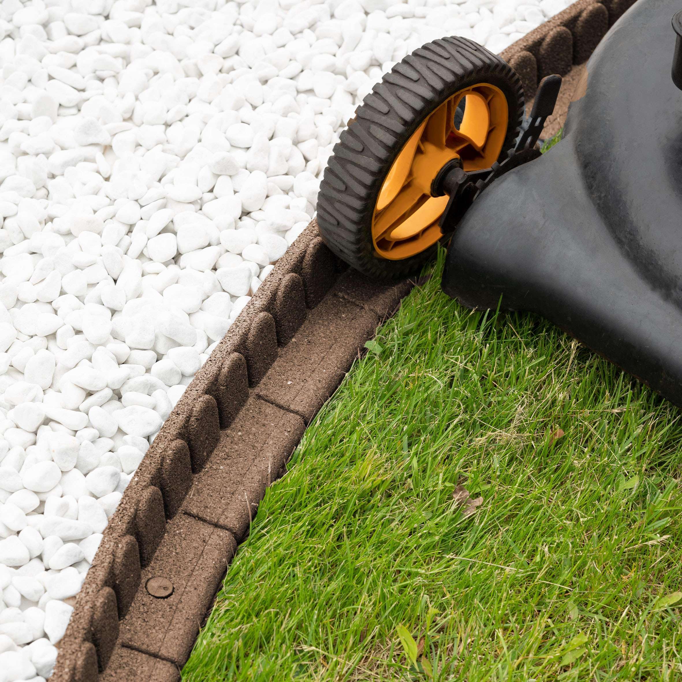 Nicoman Lawnmover Friendly Garden Border 4-ft Rubber Landscape Grass Lawn Mower Edging Section 120cm, Earth(Brown), Pack of 1