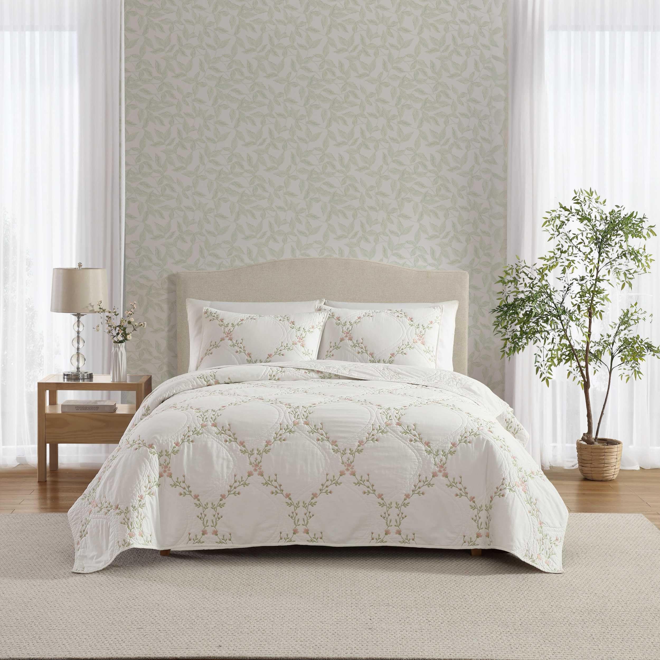 Laura Ashley – Full/Queen Quilt Set, Super Soft & Breathable Embroidered Bedding with Matching Sham(s), Floral Home Decor (Floral Embroidery Pink, Full/Queen)