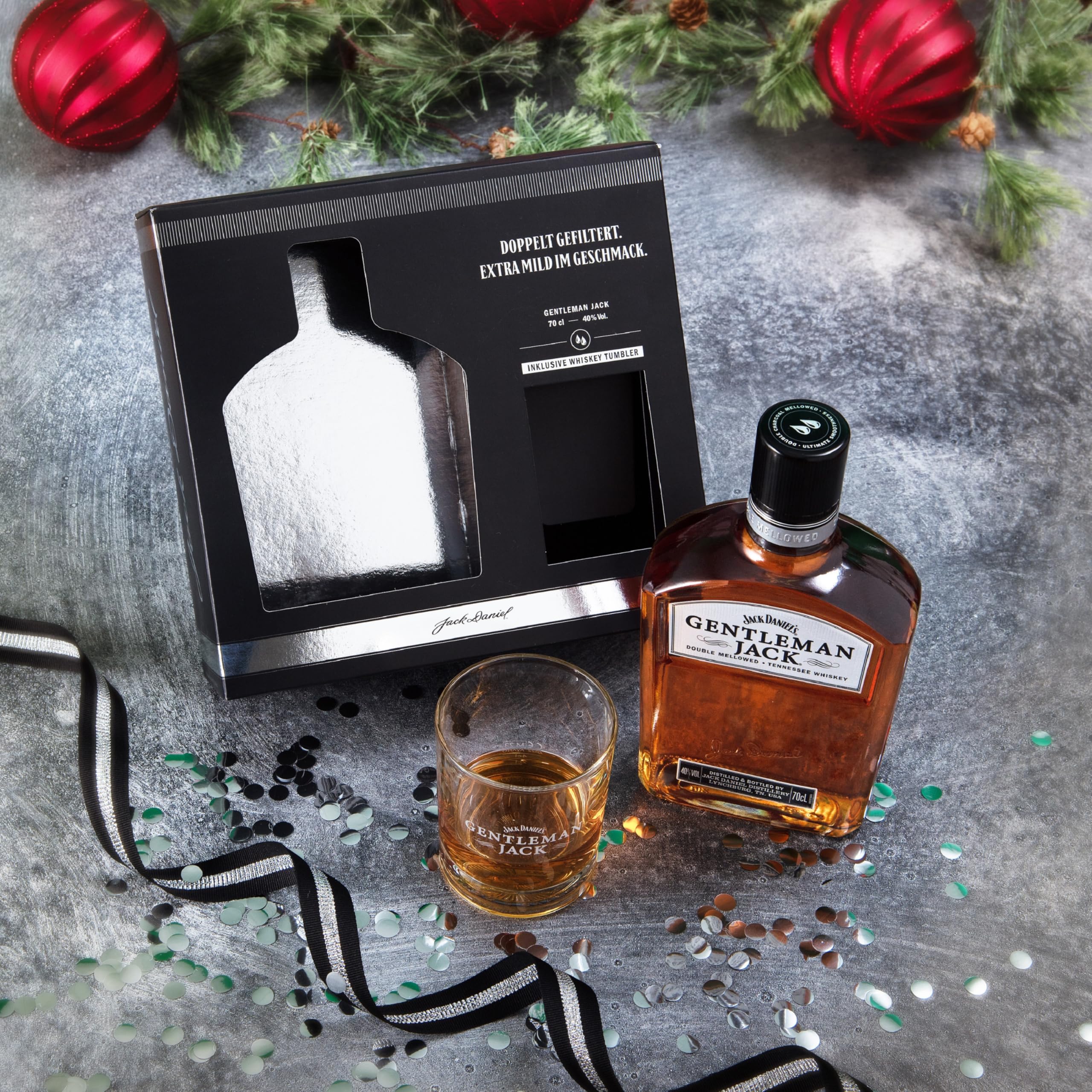 Jack Daniel's Gentleman Jack Tennessee Whiskey -‎ Ein Mix aus Karamell, Minze und dunklen, reifen Äpfeln - limitiertes Geschenkset mit Whiskey Tumbler - 0.7L 40 Prozent 2