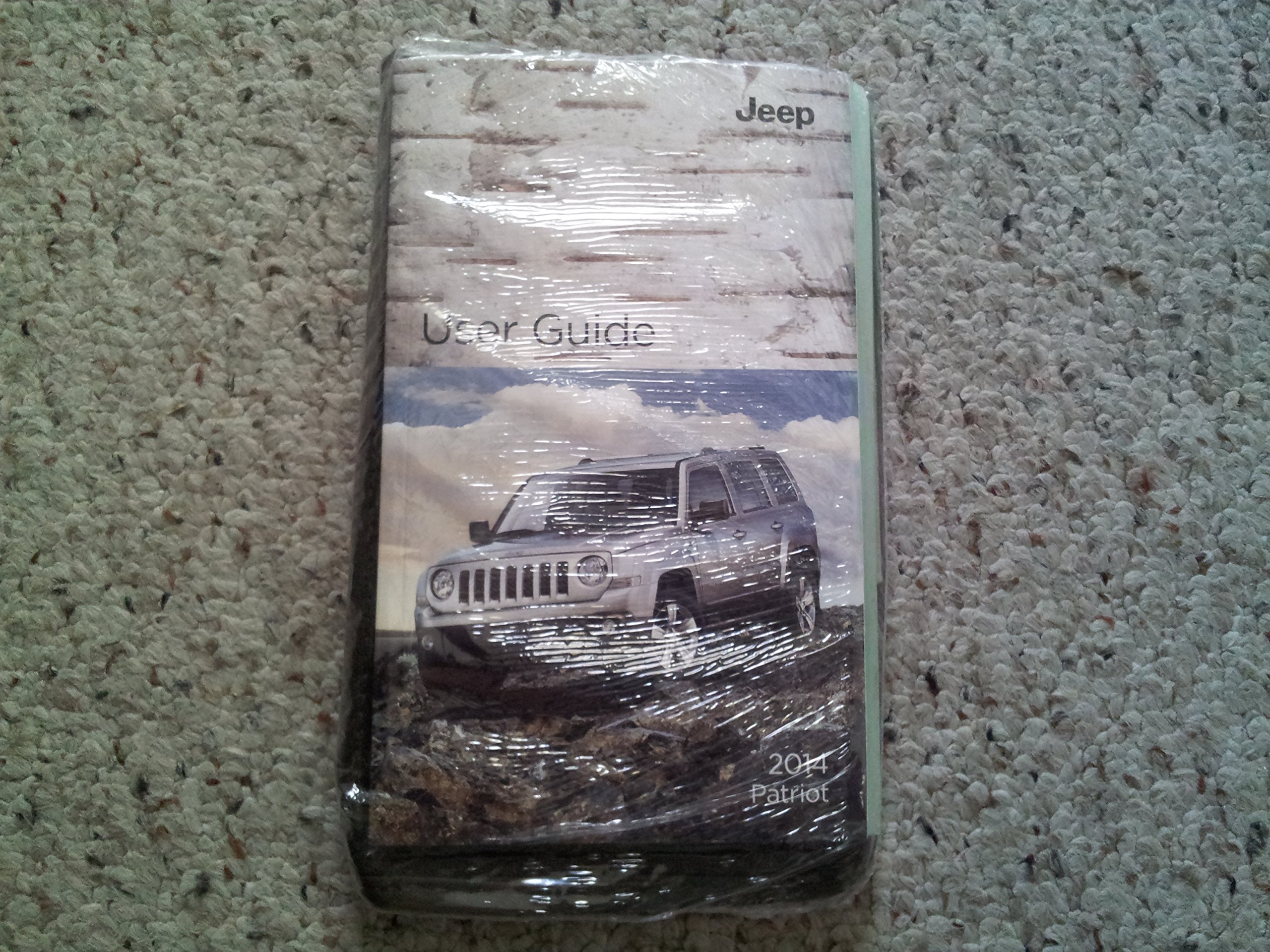 2014 Jeep Patriot Owners Manual Guide Book Paperback – 2014