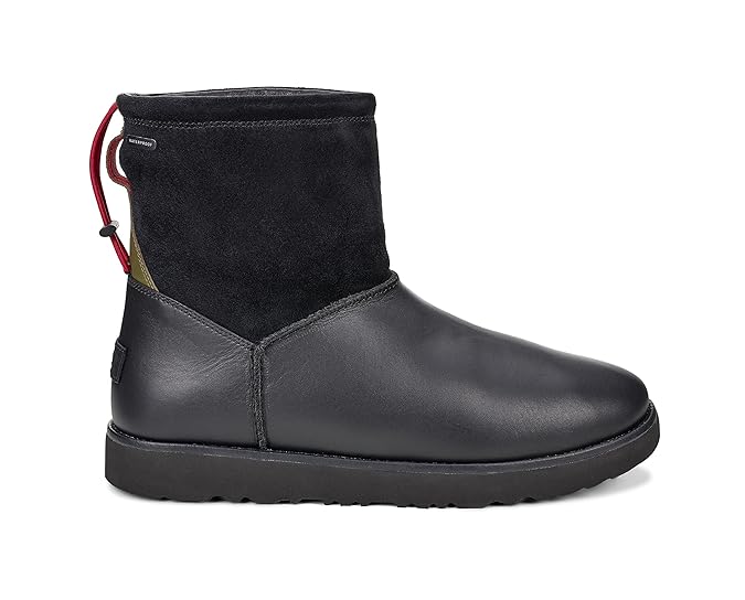 UGG in Übergrößen Boots CLASSIC TOGGLE WATERPROOF, Schwarz (Black), 42 EU