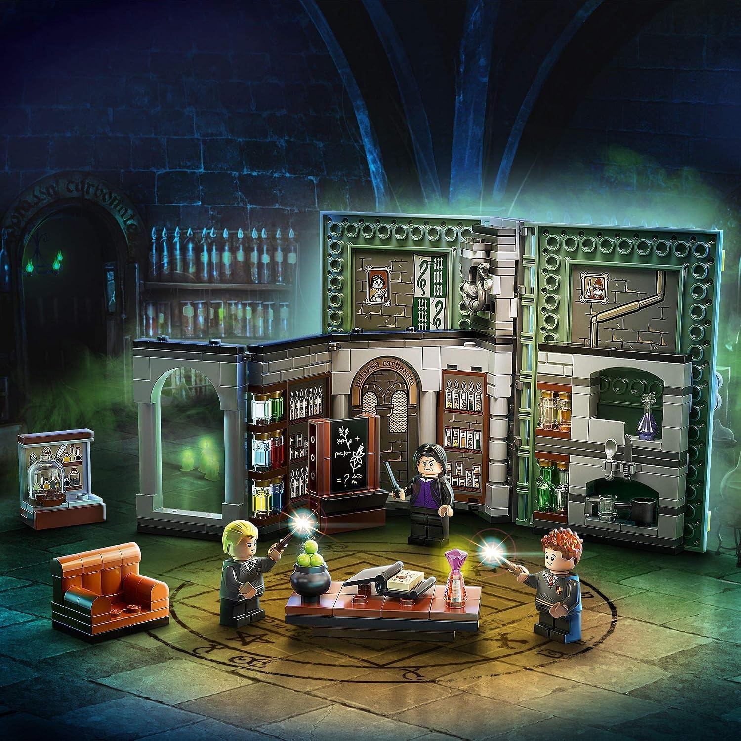 LEGO 76383 Harry Potter Hogwarts Moment: Potions Class, Collectible Book Toy for Kids Travel Case, Portable Playset Gift Idea - Image 3