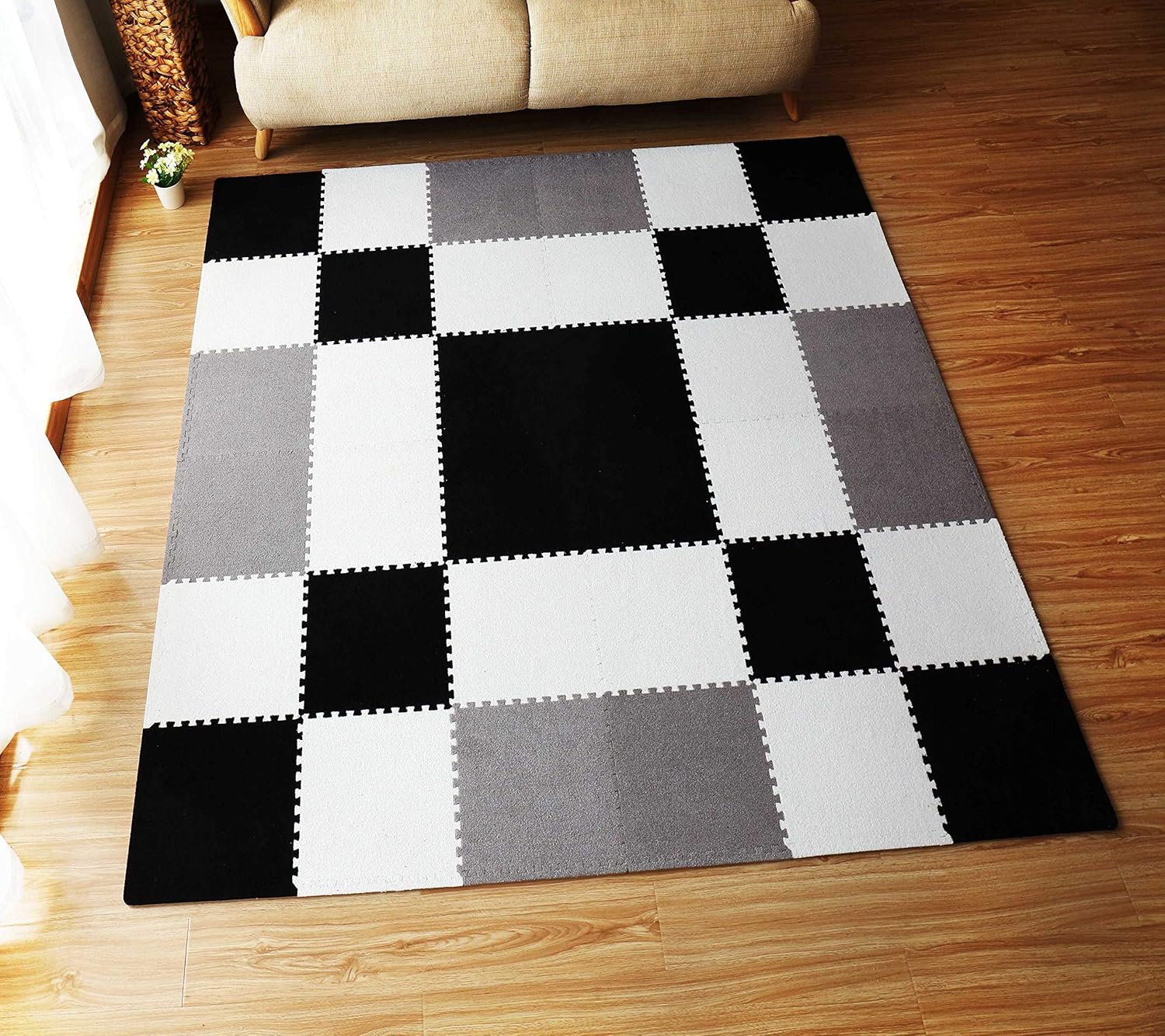 Floor square. Floor square