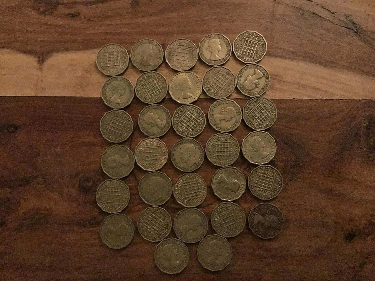 Coins For Collectors Circulated British 1952 Threepenny Bit Three Pence 3p Coin Great Britain Amazon Co Uk Kitchen Home coins for collectors circulated british 1952 threepenny bit three pence 3p coin great britain