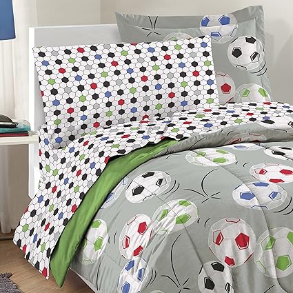 Amazon Com Dream Factory Soccer Ultra Soft Microfiber Comforter