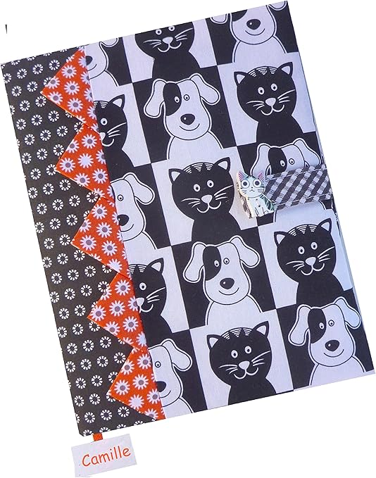 Cadeau De Naissance Protege Carnet De Sante Personnalise Chat Amazon Fr Bebes Puericulture